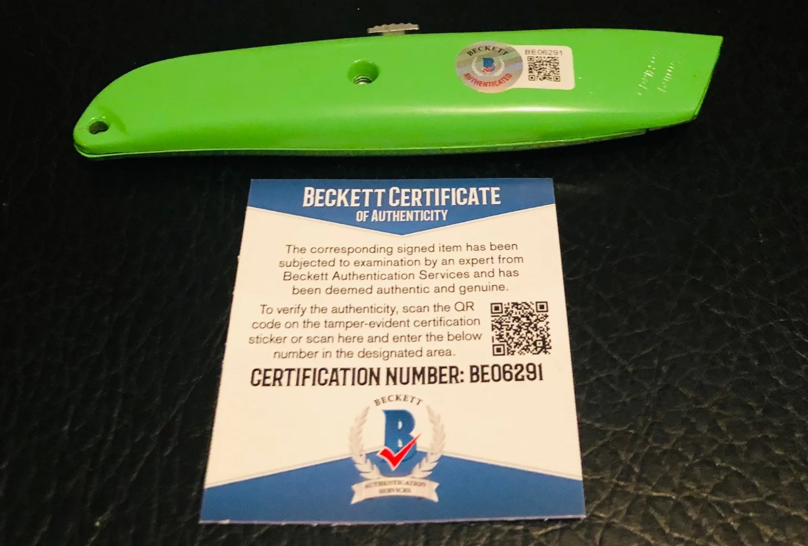 Giancarlo Esposito Breaking Bad Gus Fring Signed Boxcutter Beckett COA RARE C, изображение 2