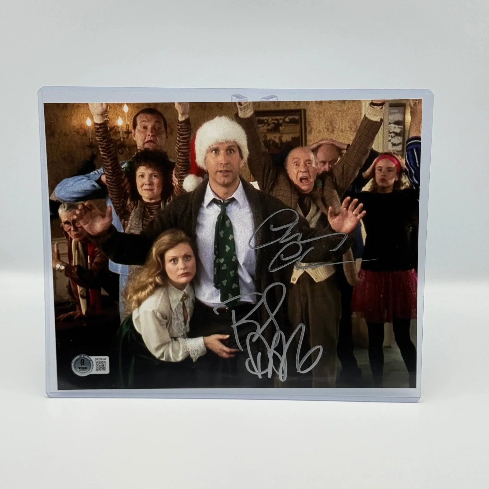 Chevy Chase, Beverly D'Angelo — Chevy Chase & Beverly D'Angelo Signed 8x10 Photo Christmas Vacation Beckett