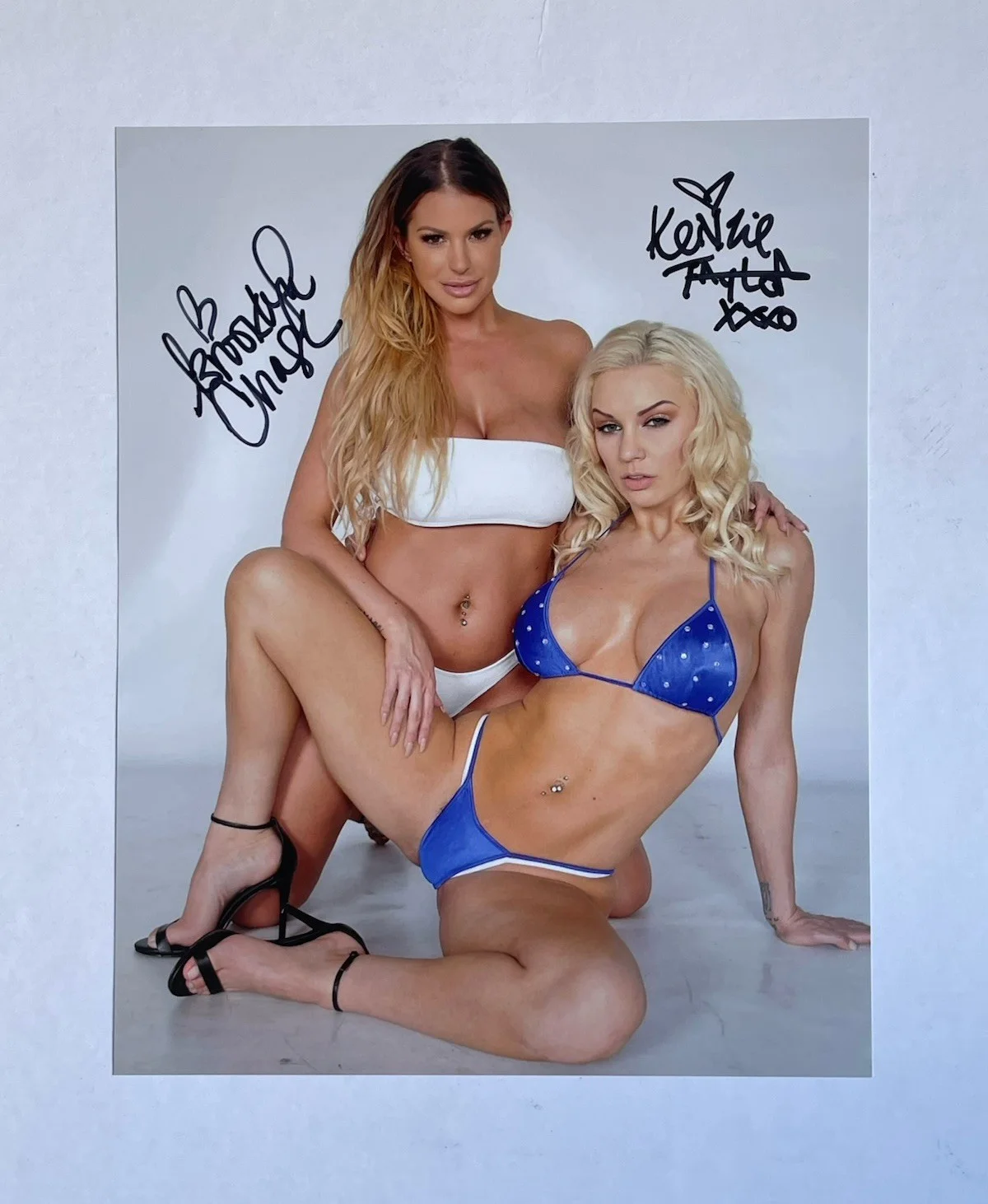Brooklyn Chase — Brooklyn Chase Kenzie Taylor hand signed 8x10 photo Adult star