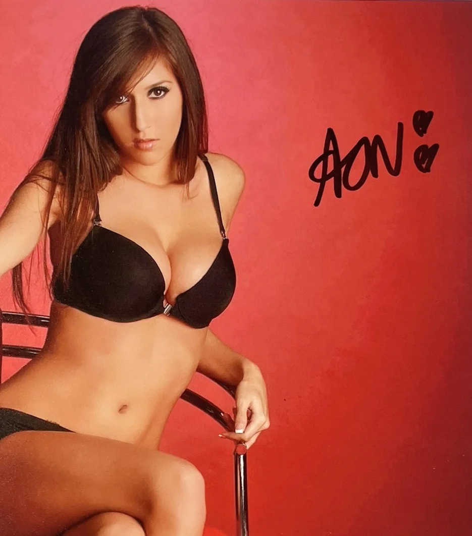 April O’neil — April O’neil hand signed authentic 8x10 photo Adult star, image 2
