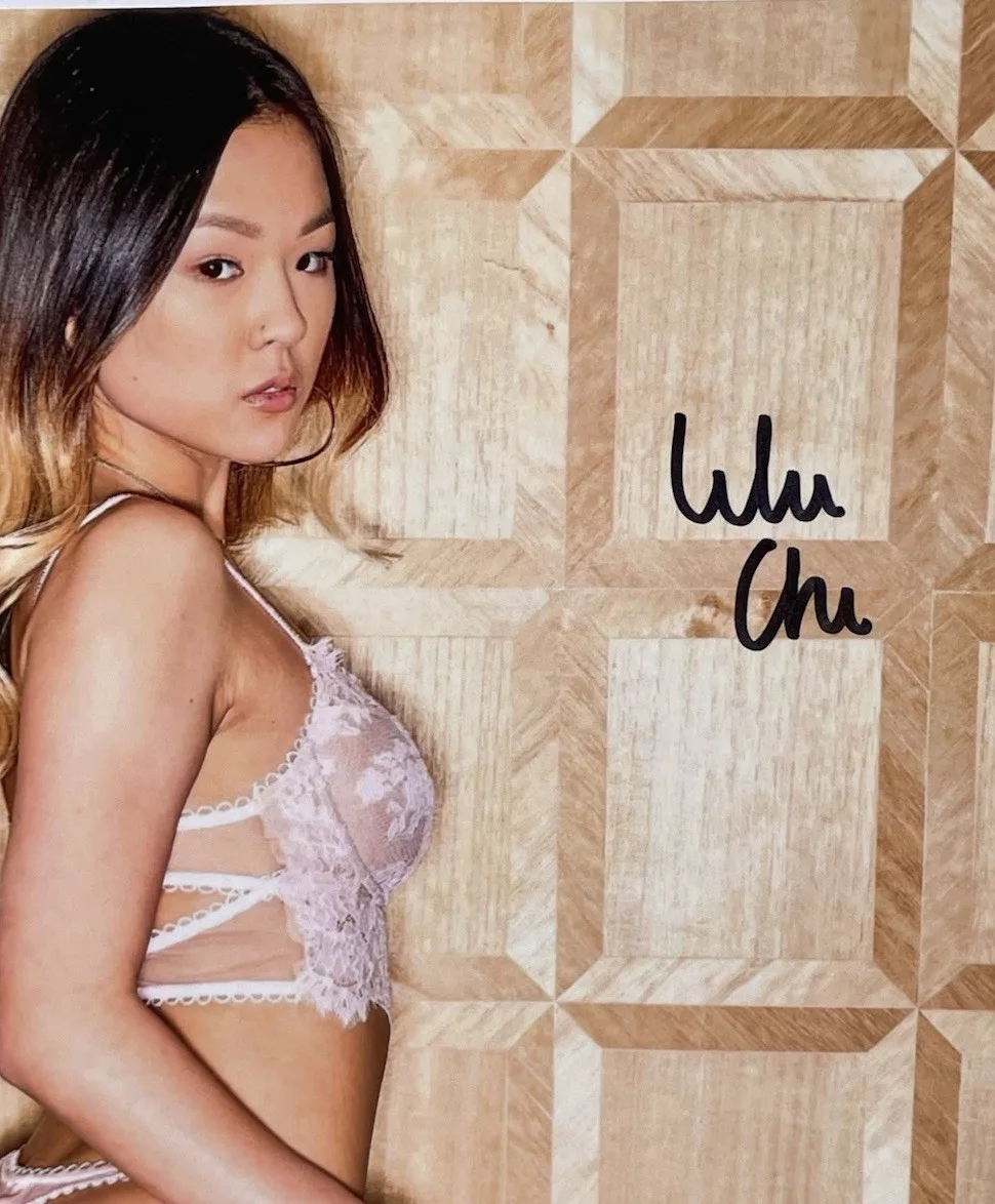 Lulu Chu — Lulu Chu hand signed authentic 8x10 photo Adult star, изображение 2