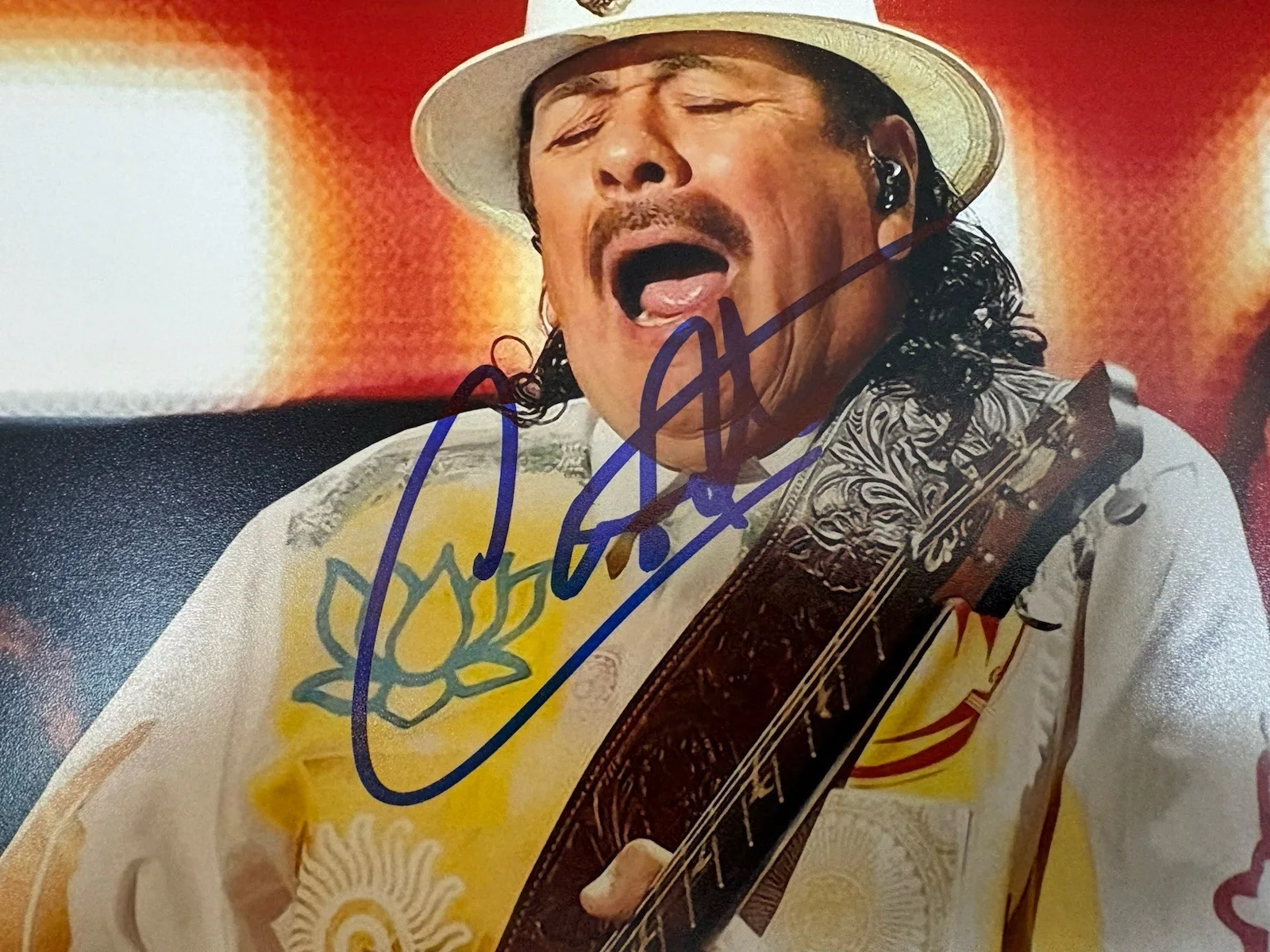 Carlos Santana autographed 8x10 Color photo PAAS COA 318, изображение 3