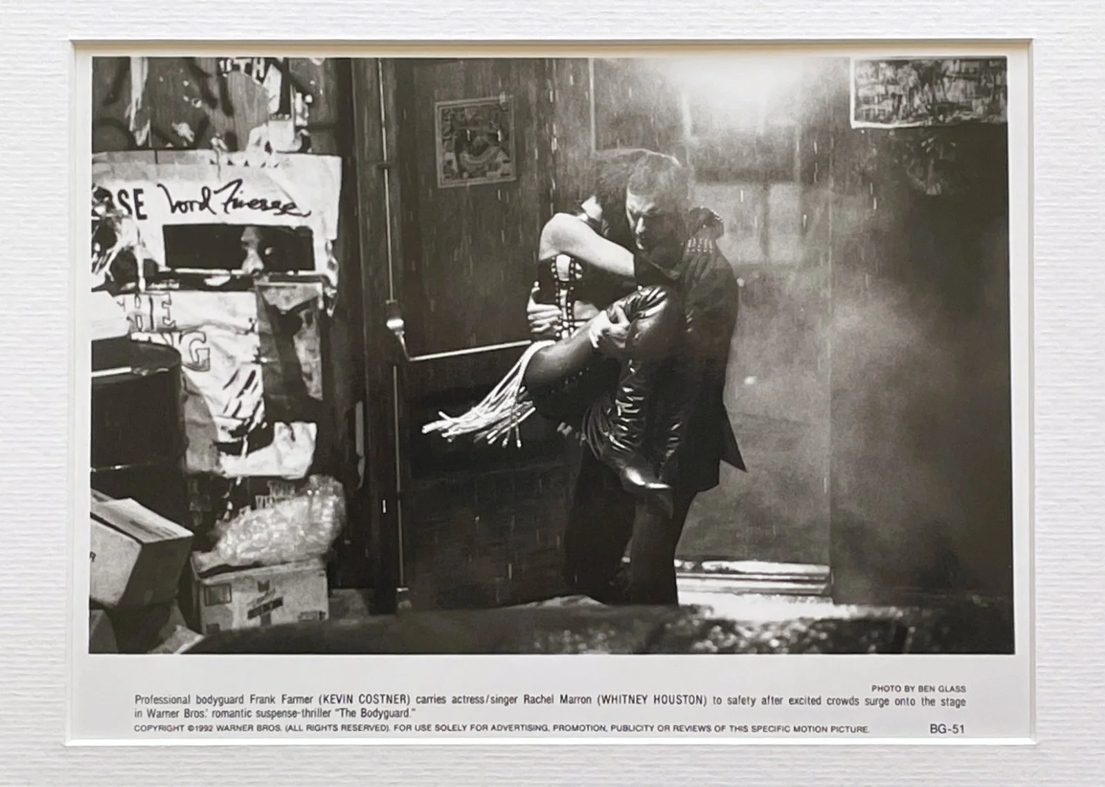 The Bodyguard Photo Original Framed 8X10 Inch B&W Press Publicity Still, изображение 3