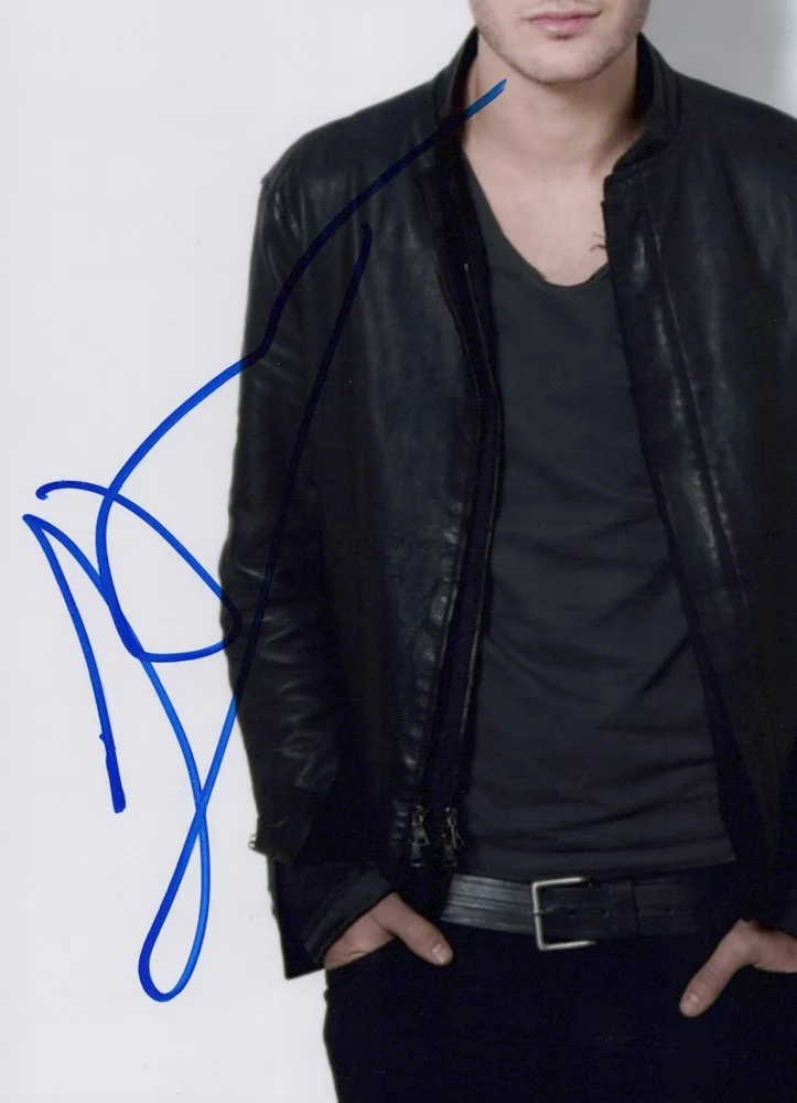 JEREMY IRVINE — Jeremy Irvine signed Autographed 8x10 Photo RETURN TO SILENT HILL Hot SEXY c COA, изображение 3