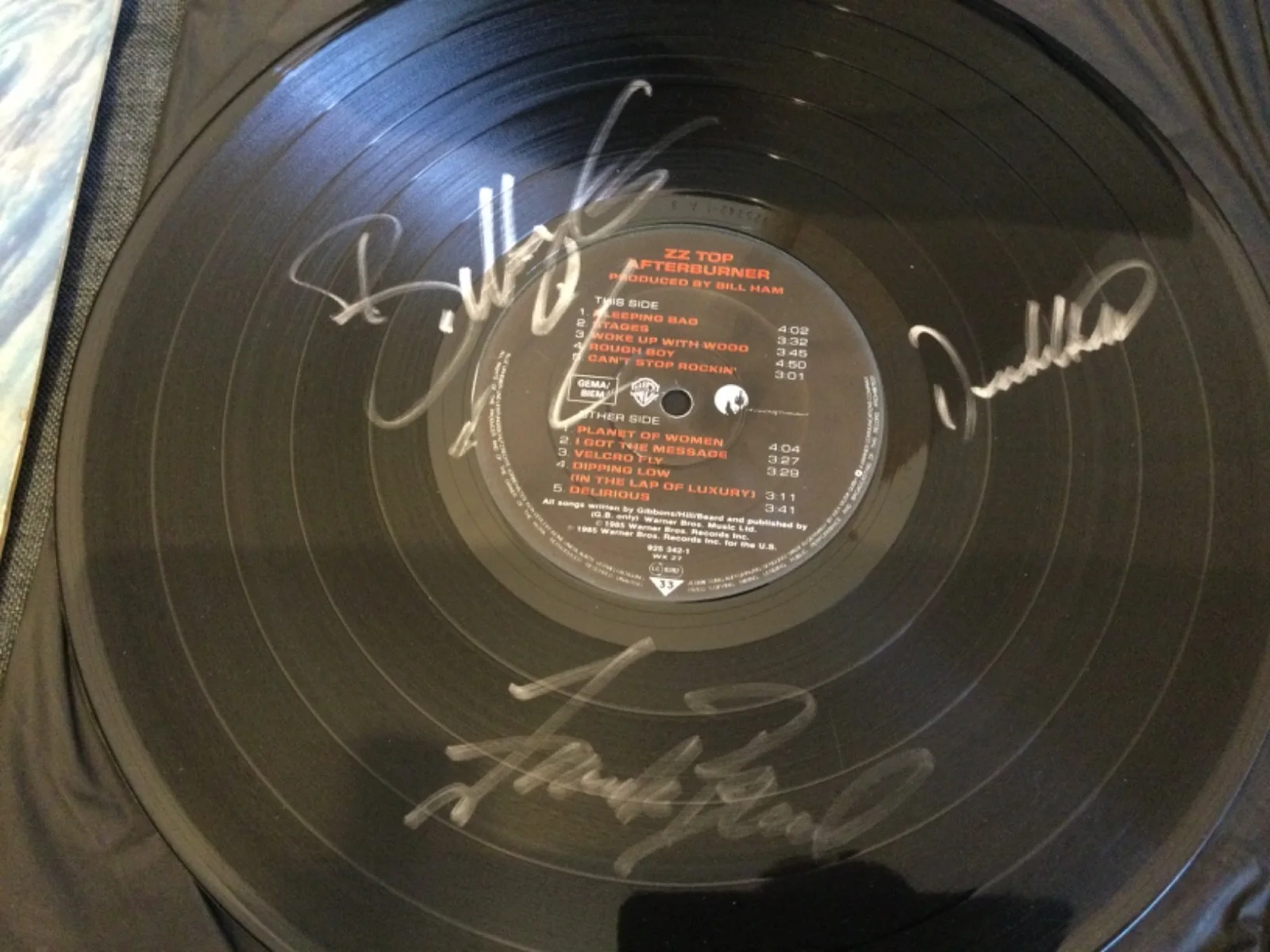 ZZ Top Afterburner LP - Record is Signed by all 3 Band Members - W/COA, изображение 2
