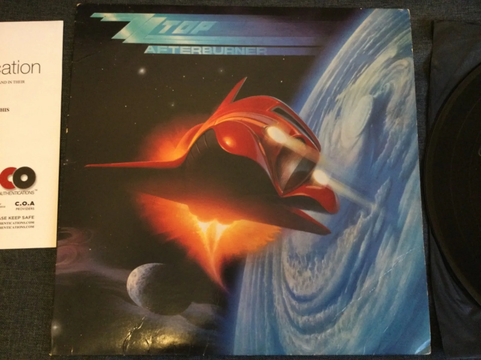 ZZ Top Afterburner LP - Record is Signed by all 3 Band Members - W/COA, изображение 4