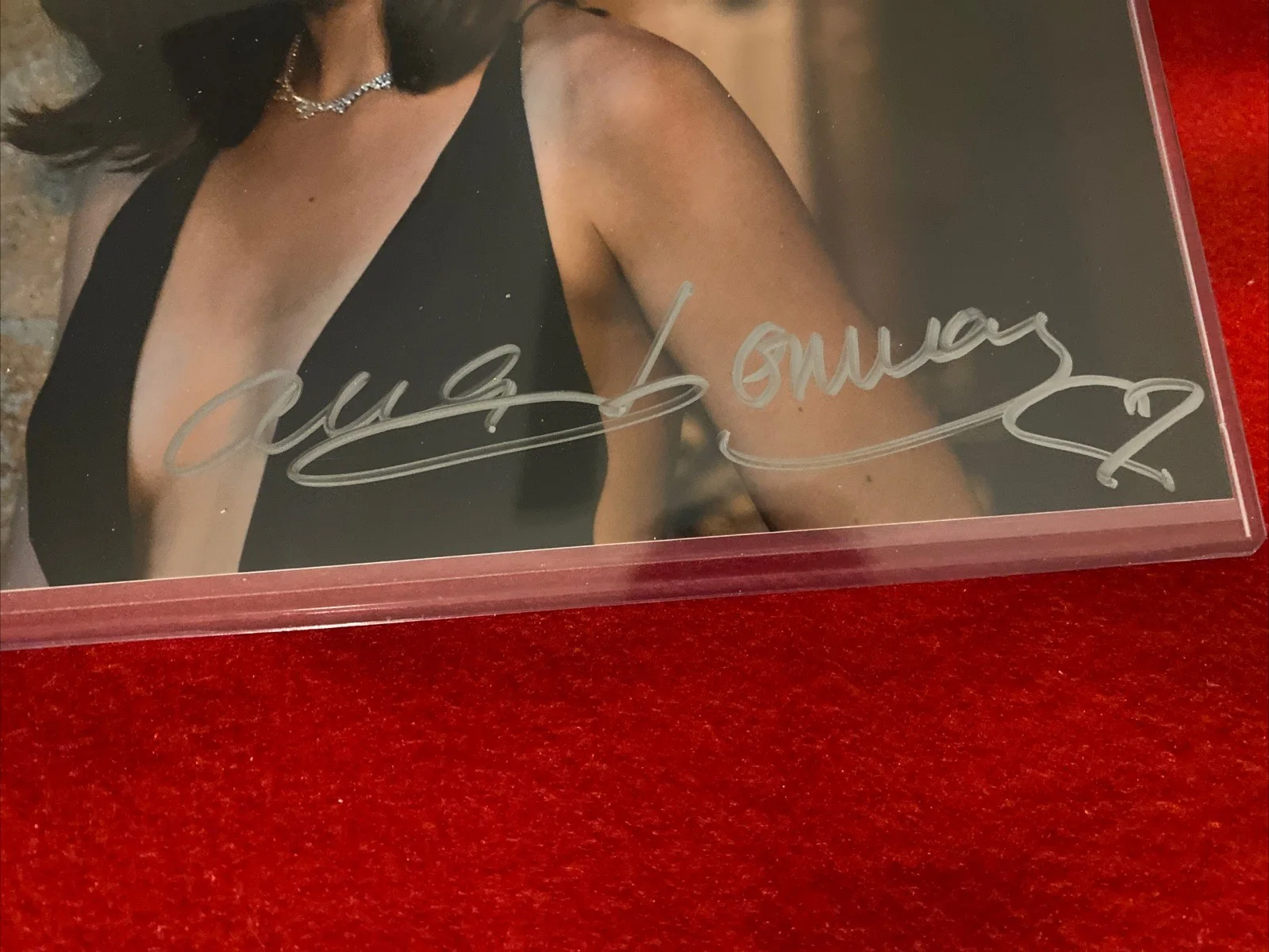 James Bond Autograph 8x10 Photo- Ana D’Armas Paloma “No Time To Die”., изображение 3