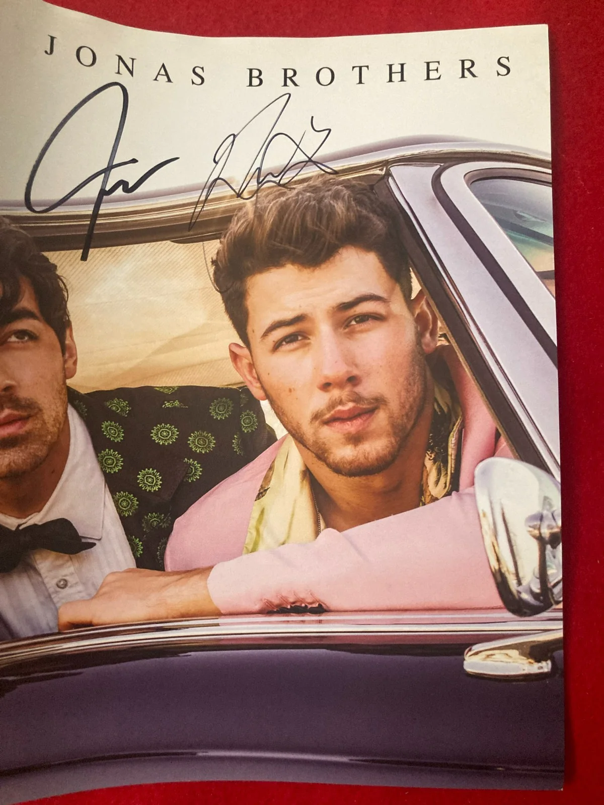 RARE! JONAS BROTHERS 11x17 Promo Photo Poster SIGNED x3 Joe Nick Kevin w JSA COA, изображение 5