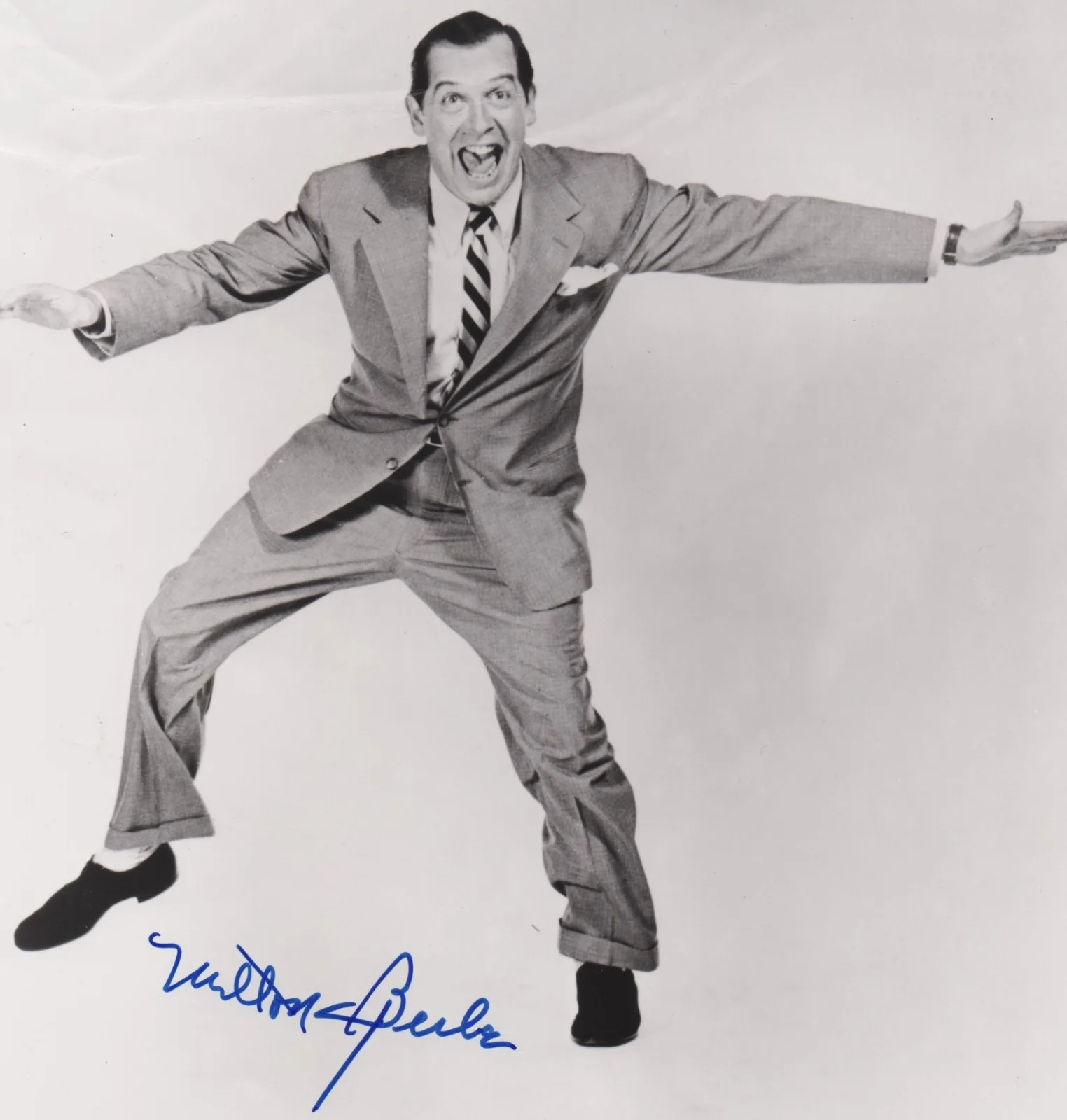 MILTON BERLE signed FUNNY 8x10 PORTRAIT w/ coa .. MR TELEVISION .. UNCLE MILTIE, image 2