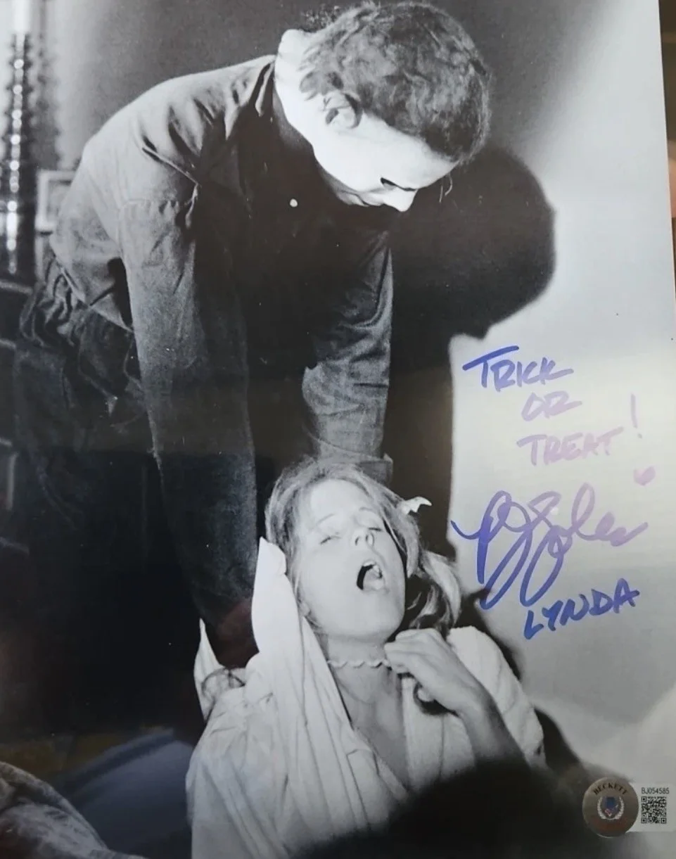 P.J. Soles — P.J. Soles Halloween "Trick or Treat! Lynda" Signed 8x10 Photo COA