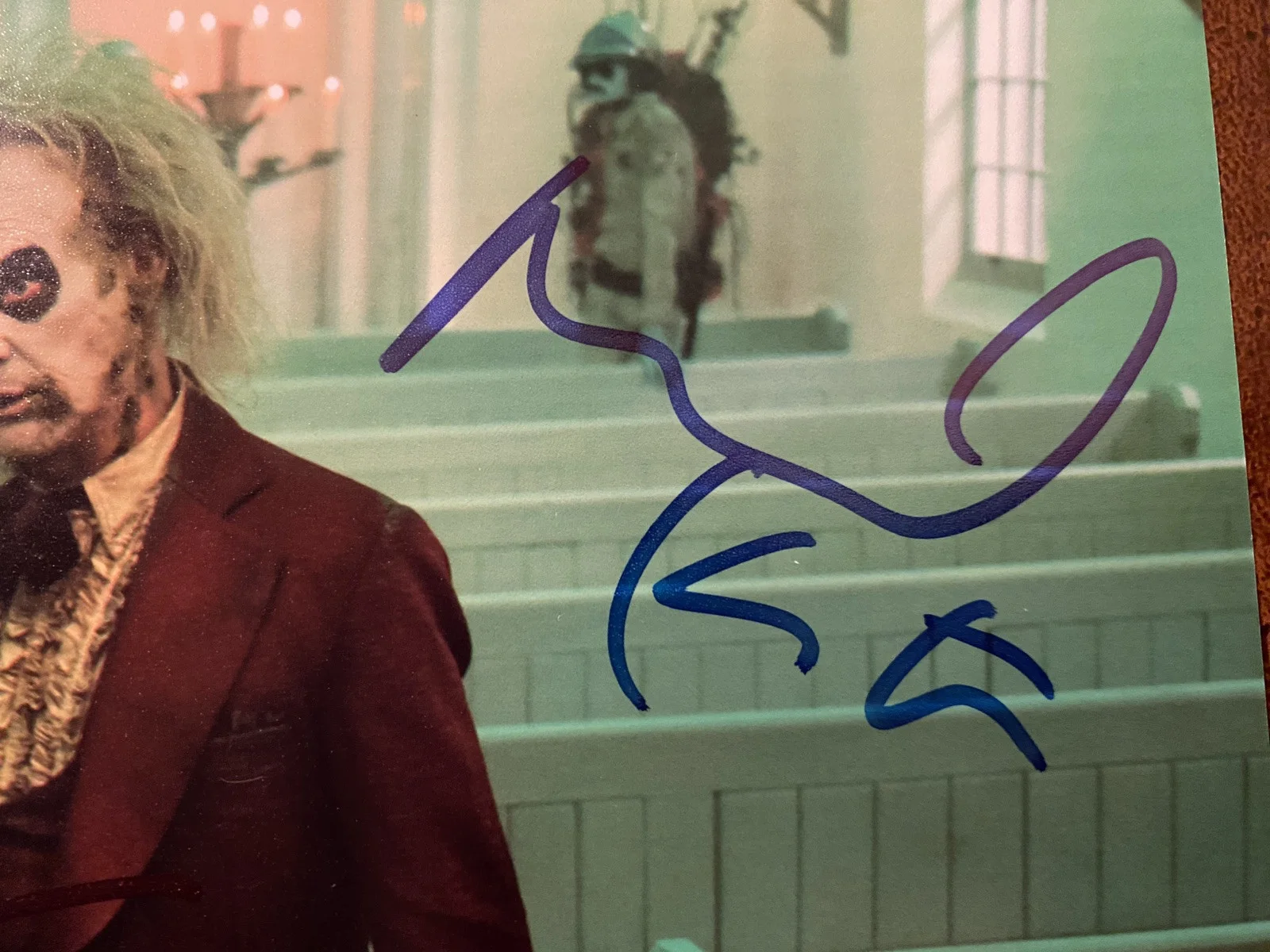 Michael Keaton, Tim Burton — Michael Keaton Tim Burton Signed Autographed Beetlejuice Photo With COA, изображение 4