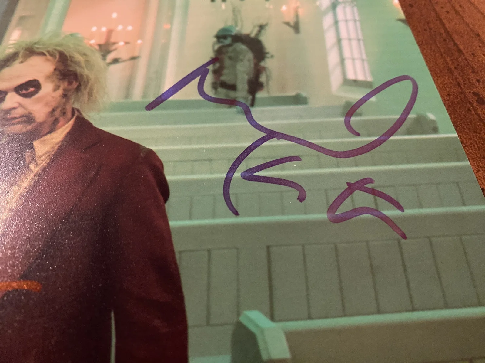 Michael Keaton, Tim Burton — Michael Keaton Tim Burton Signed Autographed Beetlejuice Photo With COA, изображение 5