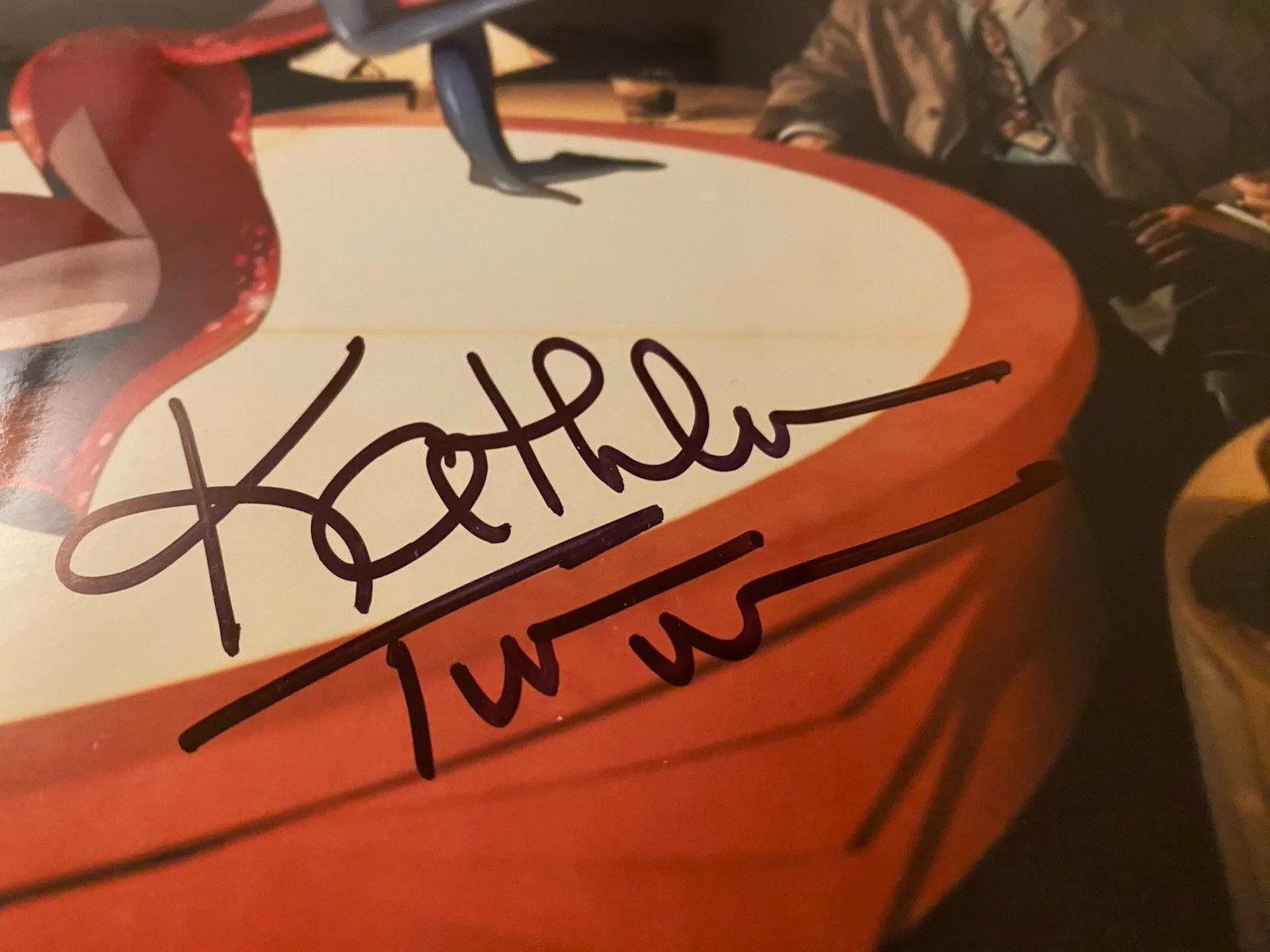 Bob Hoskins, Kathleen Turner — Bob Hoskins Kathleen Turner Signed Autograph Photo Who Framed Roger Rabbit w COA, изображение 3