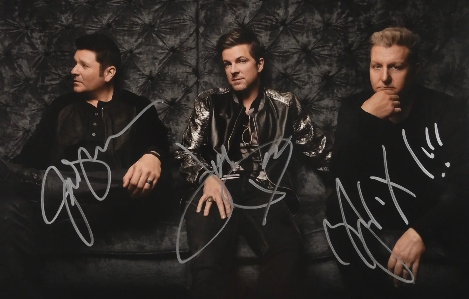 Rascal Flatts Signed Autograph Album JSA Record Vinyl Back To Us, image 2