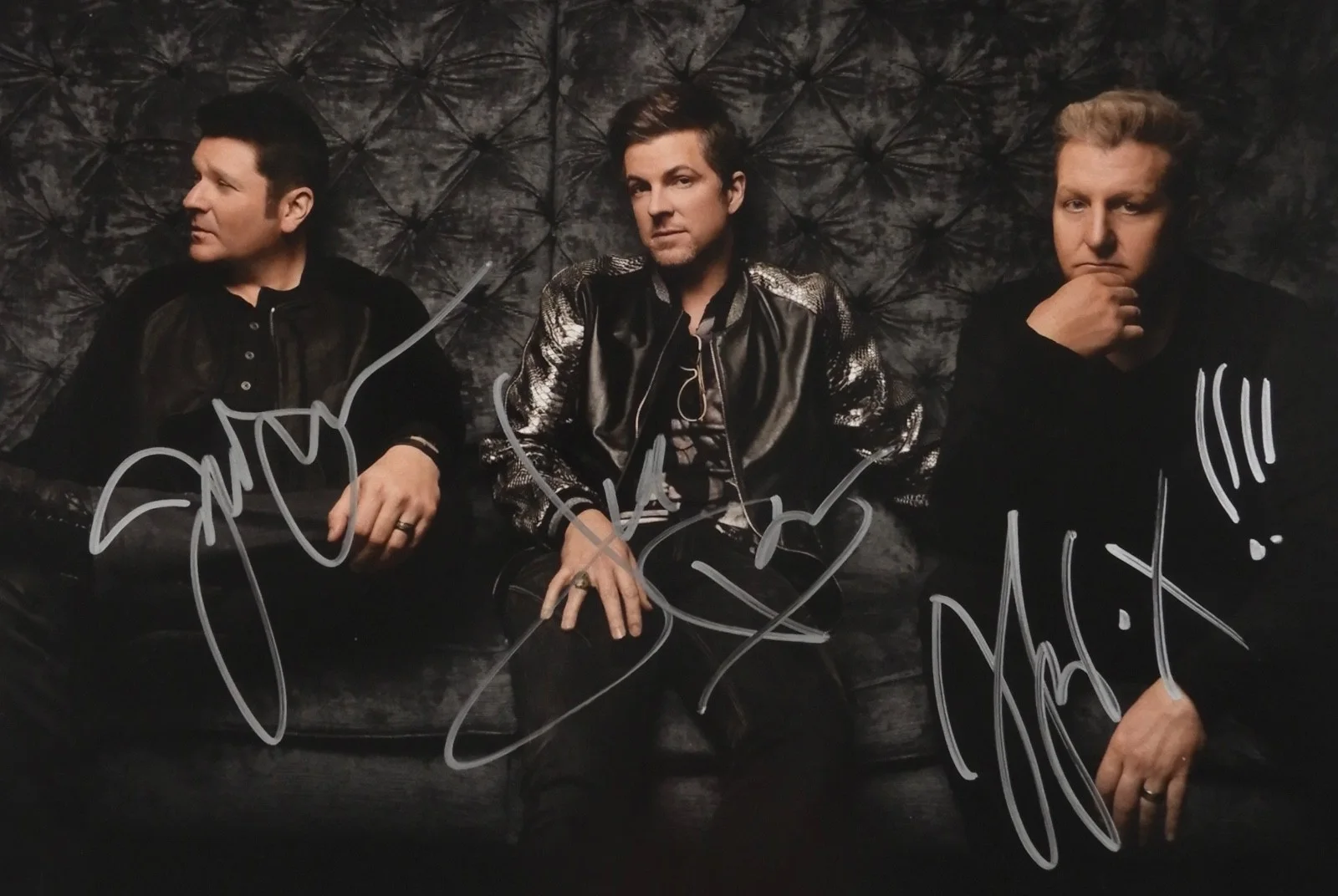 Rascal Flatts Signed Autograph Album JSA Record Vinyl Back To Us, image 2