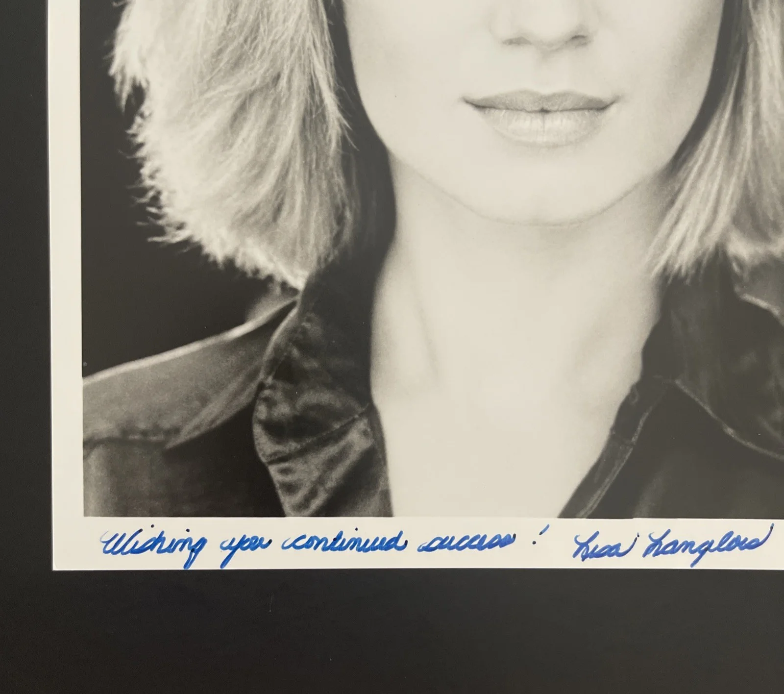 LISA LANGLOIS: Original Hand Signed Celebrity Photo 8 x 10” / KSK, image 2