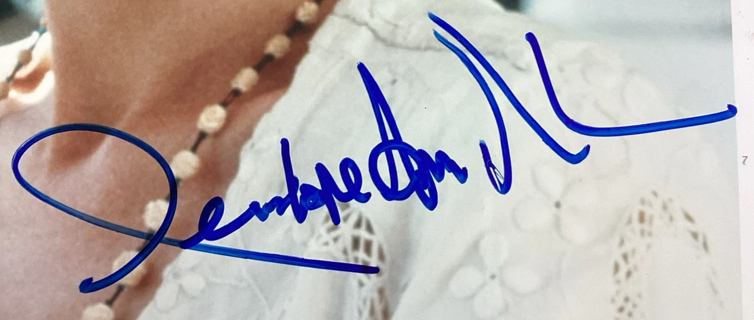 Penelope Ann Miller — Penelope Ann Miller Signed 8x10 Photo Hollywood Actor “The Freshman” JSA, изображение 2