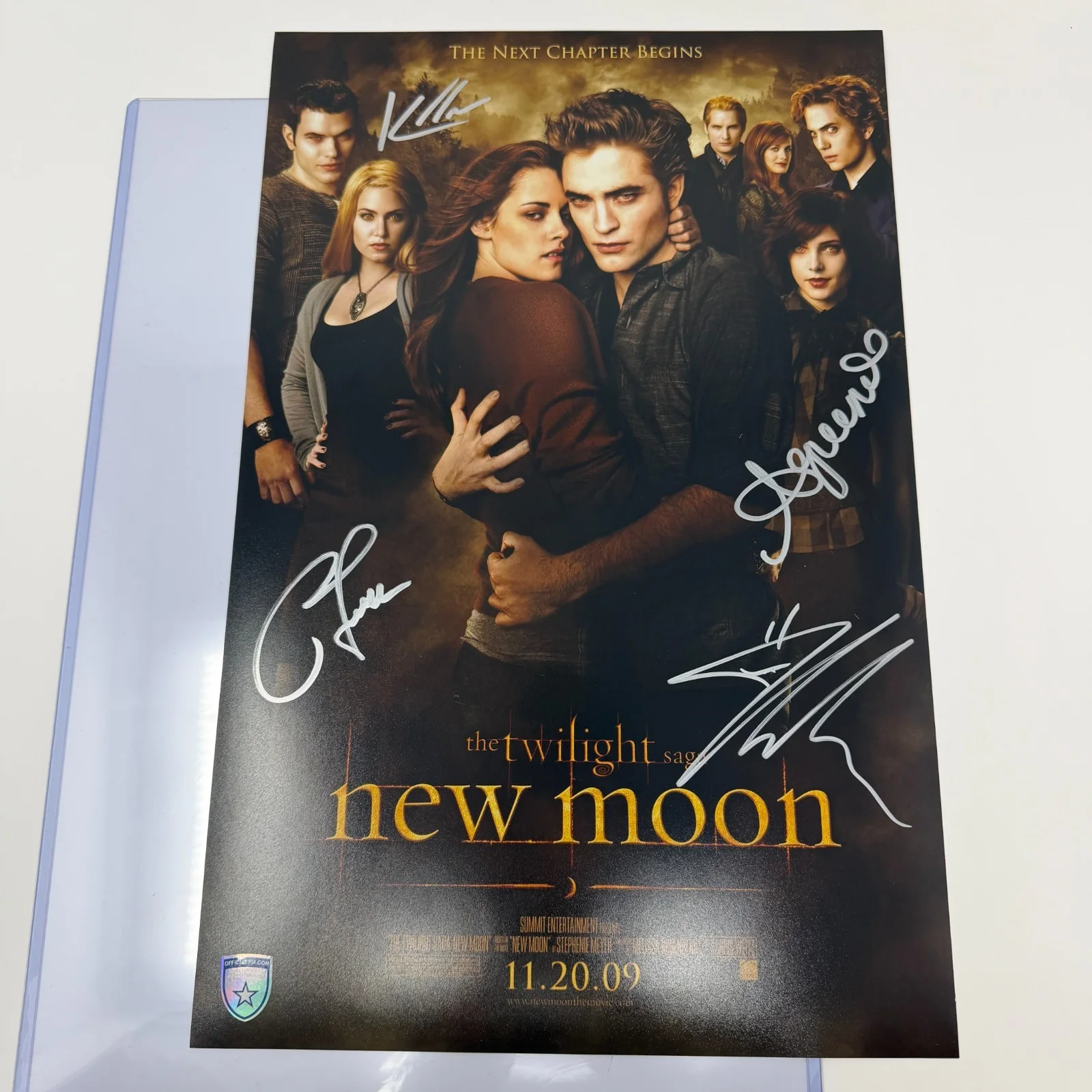 Kellan Lutz, Ashley Green, Peter Facinelli, Jackson Rathbone — Signed Twilight New Moon Photo Lutz, Green, Facinelli, Rathbone Official Pix COA