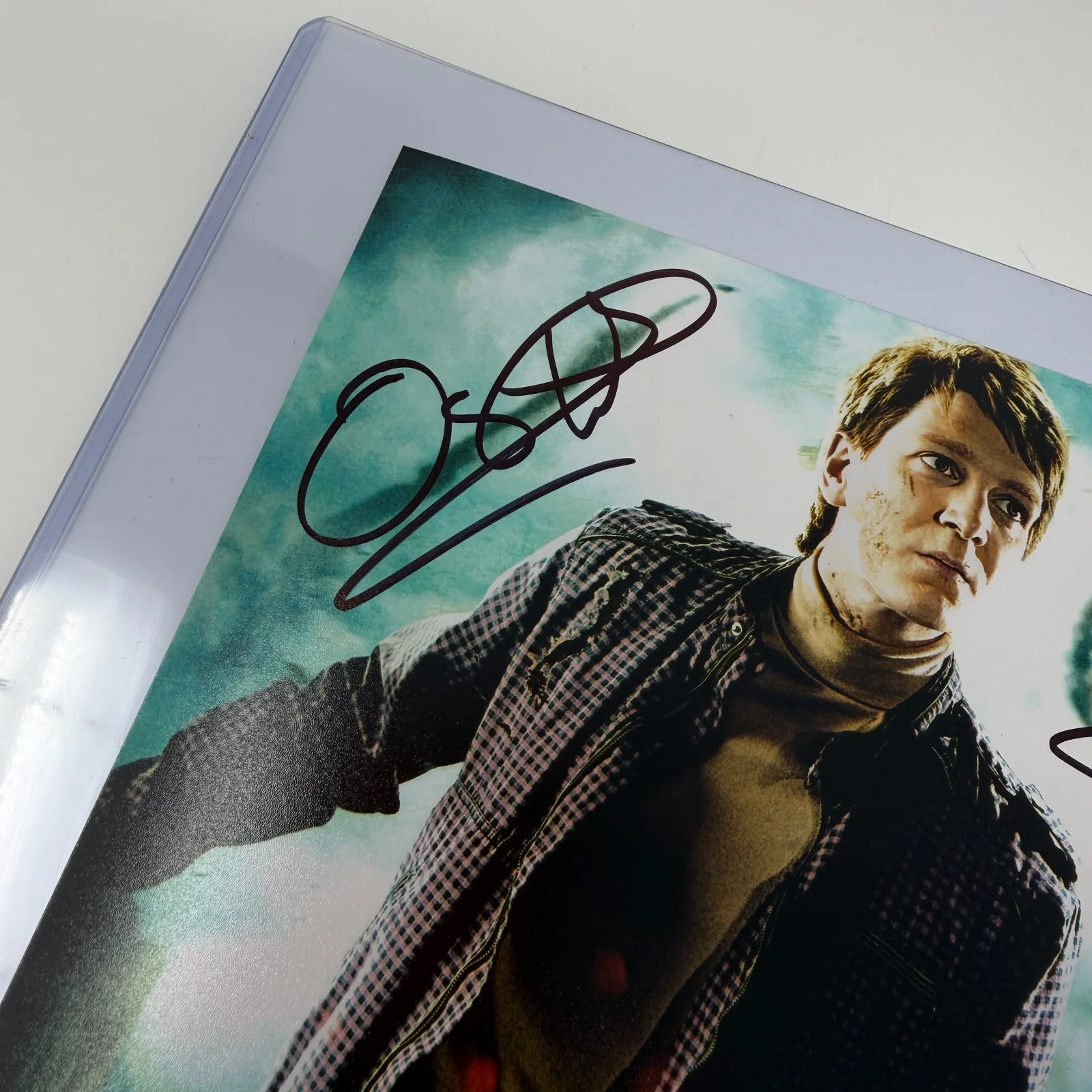 James Phelps, Oliver Phelps — Signed James Phelps & Oliver Phelps Harry Potter Autograph Official Pix COA, image 2