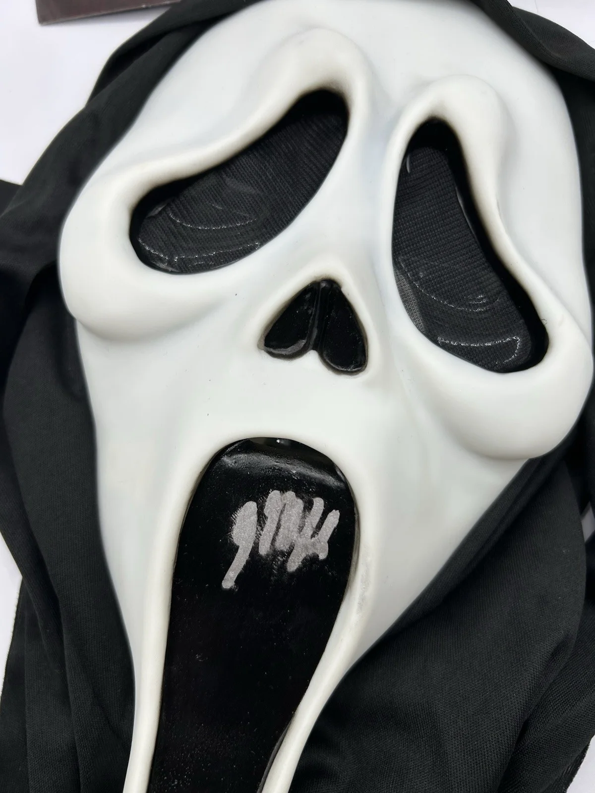 JOEL MCHALE AUTOGRAPHED SIGNED GHOST FACE SCREAM MASK MARK EVANS - BECKETT COA, image 4