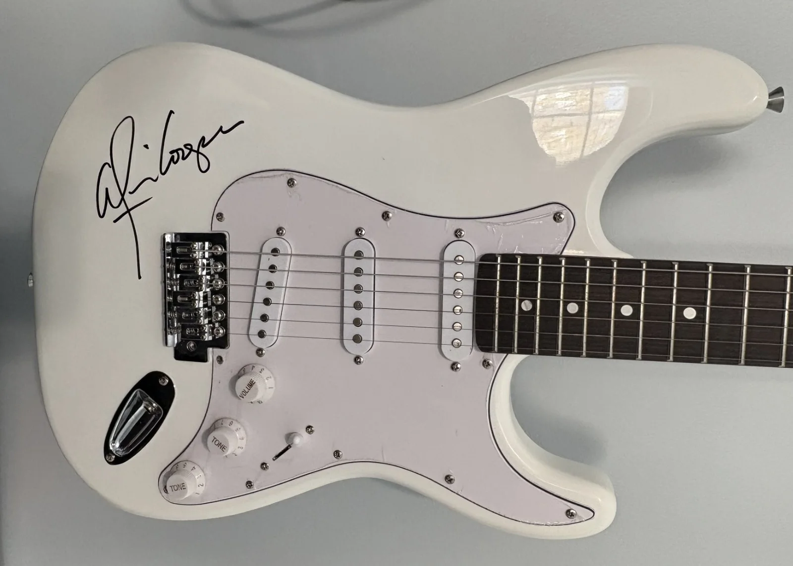 Alice Cooper — Alice Cooper Signed 39" White Electric Guitar Becket, image 2
