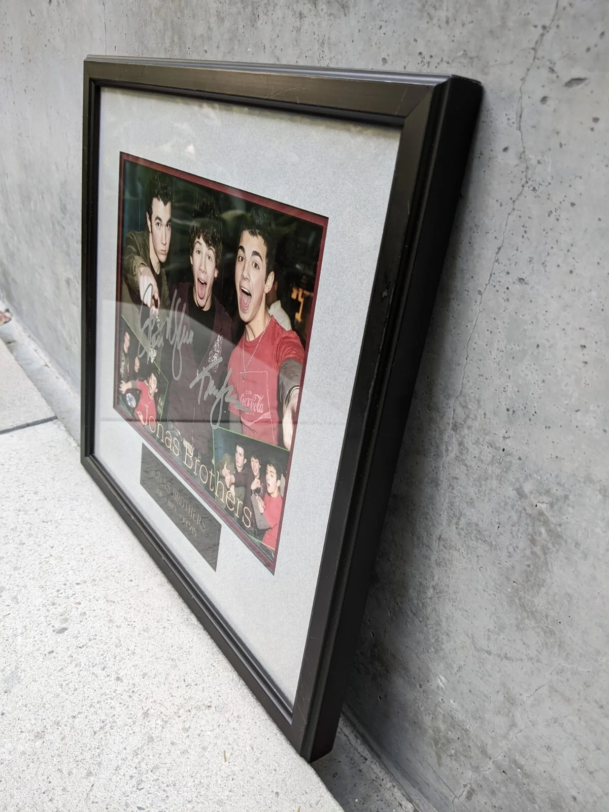 Jonas Brothers Signed Joe, Nick & Kevin Framed Matted w/Glass Photo - w/COA, image 5