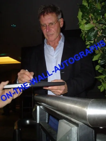HARRISON FORD INDIANA JONES HAND SIGNED AUTOGRAPHED ICONIC MOVIE PHOTO! W/ PROOF, изображение 2