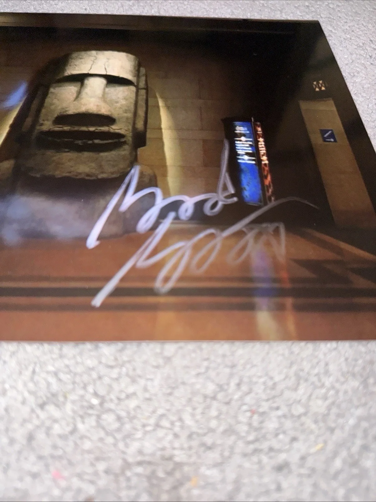 Brad Garrett AUTOGRAPH SIGNED 8x10 Night At Th Museum, image 3