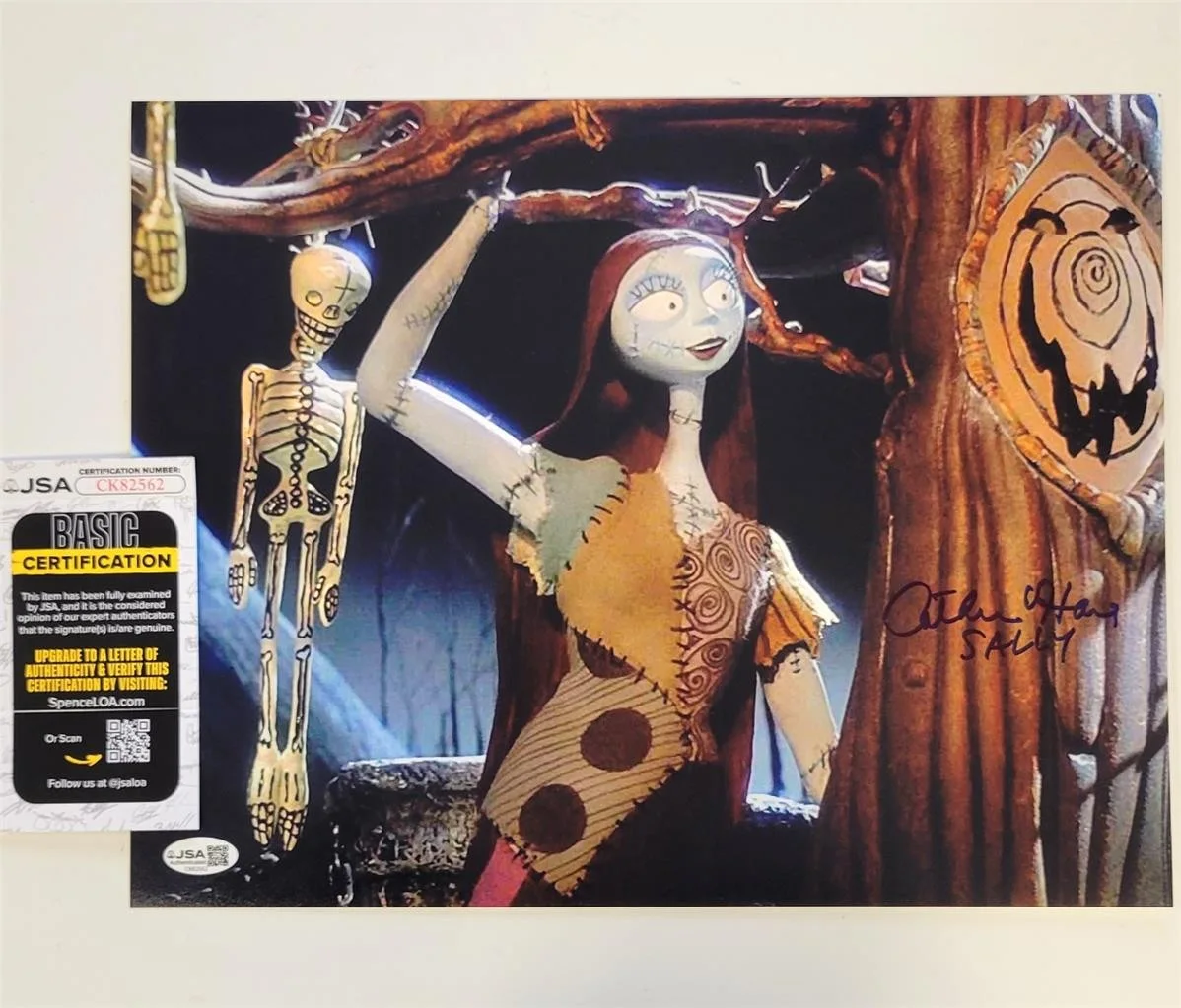Catherine O'Hara — Catherine O'Hara signed "Sally" Nightmare Before Christmas 11x14 Photo auto JSA
