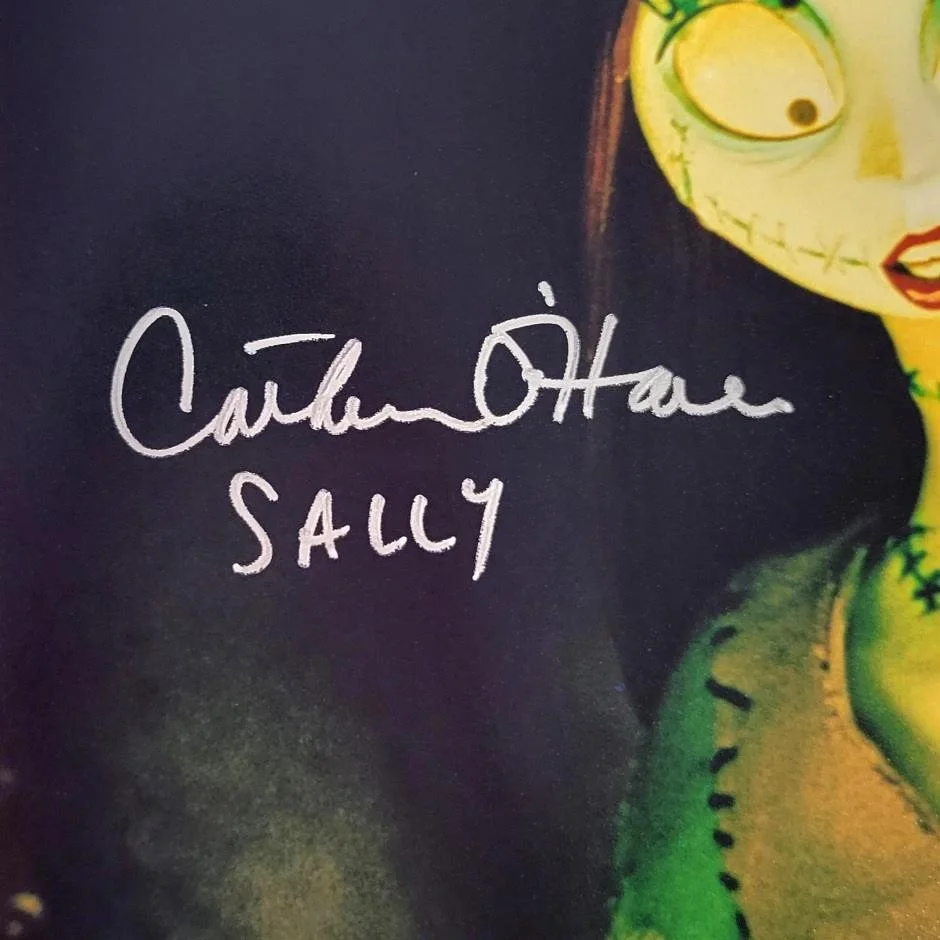 Catherine O'Hara — Catherine O'Hara signed "Sally" Nightmare Before Christmas 11x14 Photo auto JSA, изображение 2