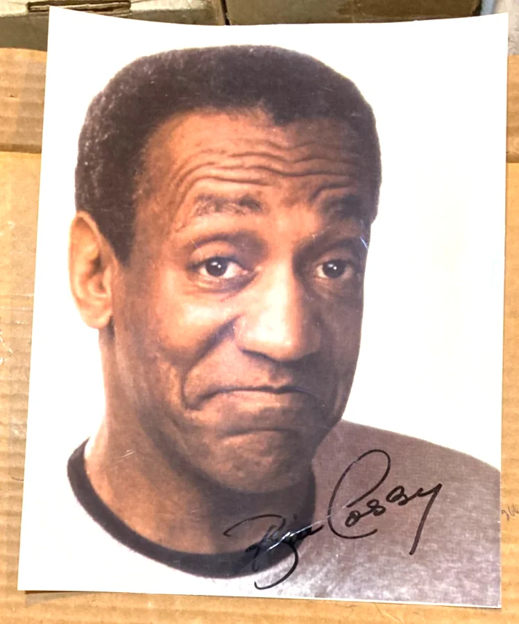 BILL COSBY — BILL COSBY COMEDIAN Signed Vintage COLOR 8X10 Photo COA