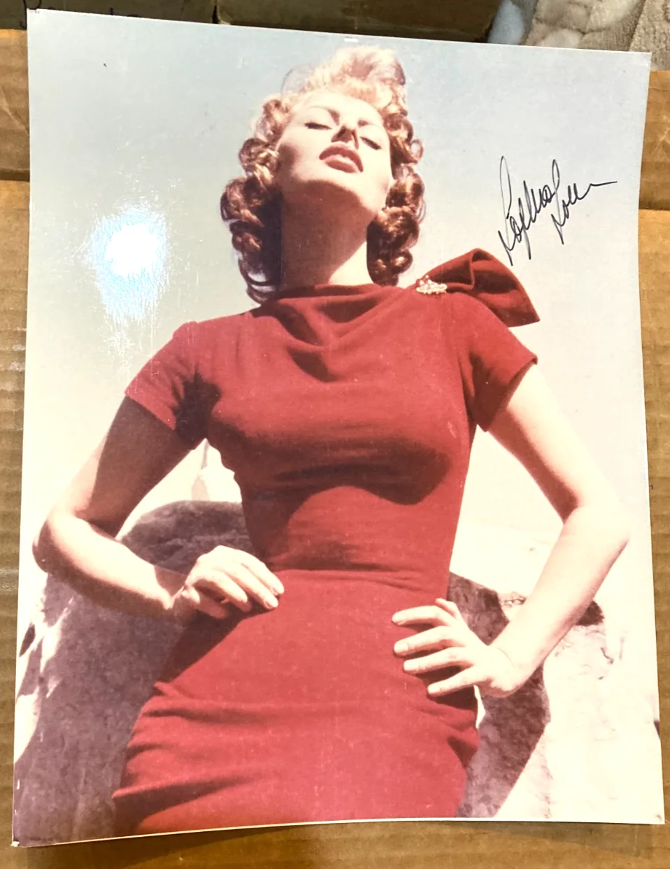 SOPHIA LOREN — VINTAGE SOPHIA LOREN ACTRESS SIGNED AUTOGRAPH 8X10 COLOR PHOTO CERTIFICATE