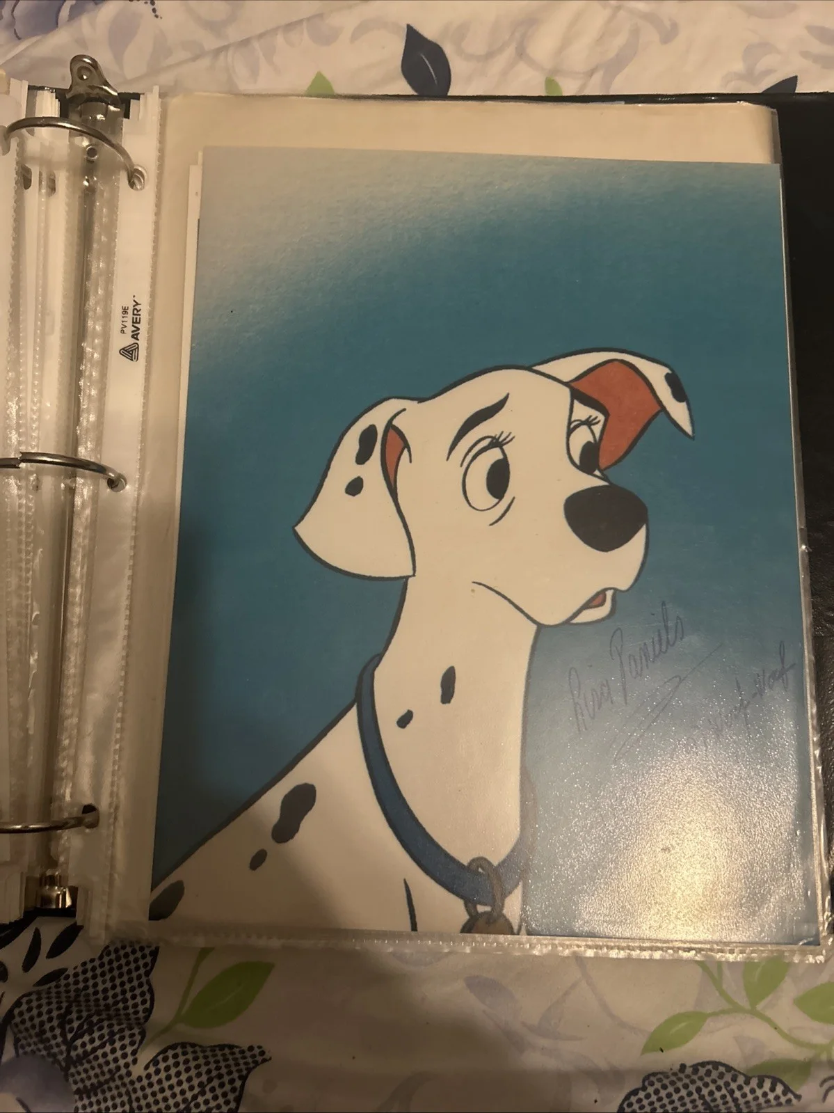 Lisa Daniels — Lisa Daniels Autographed 8 X 10 Color Photo from 101 Dalmatians, изображение 4