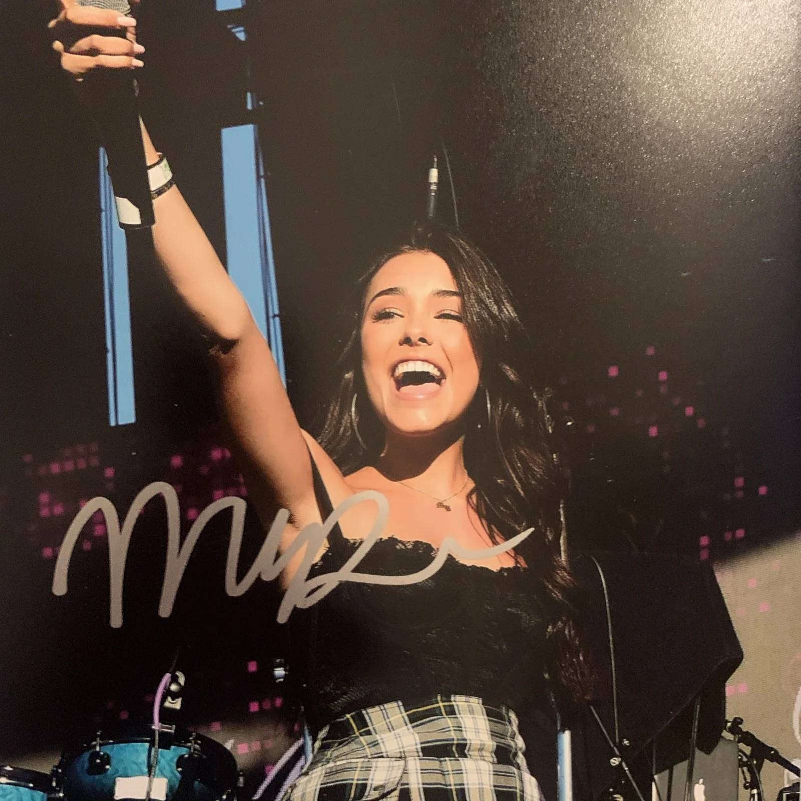 Madison Beer Sexy Signed Auto 8x10 PHOTO Beckett BAS COA, изображение 3