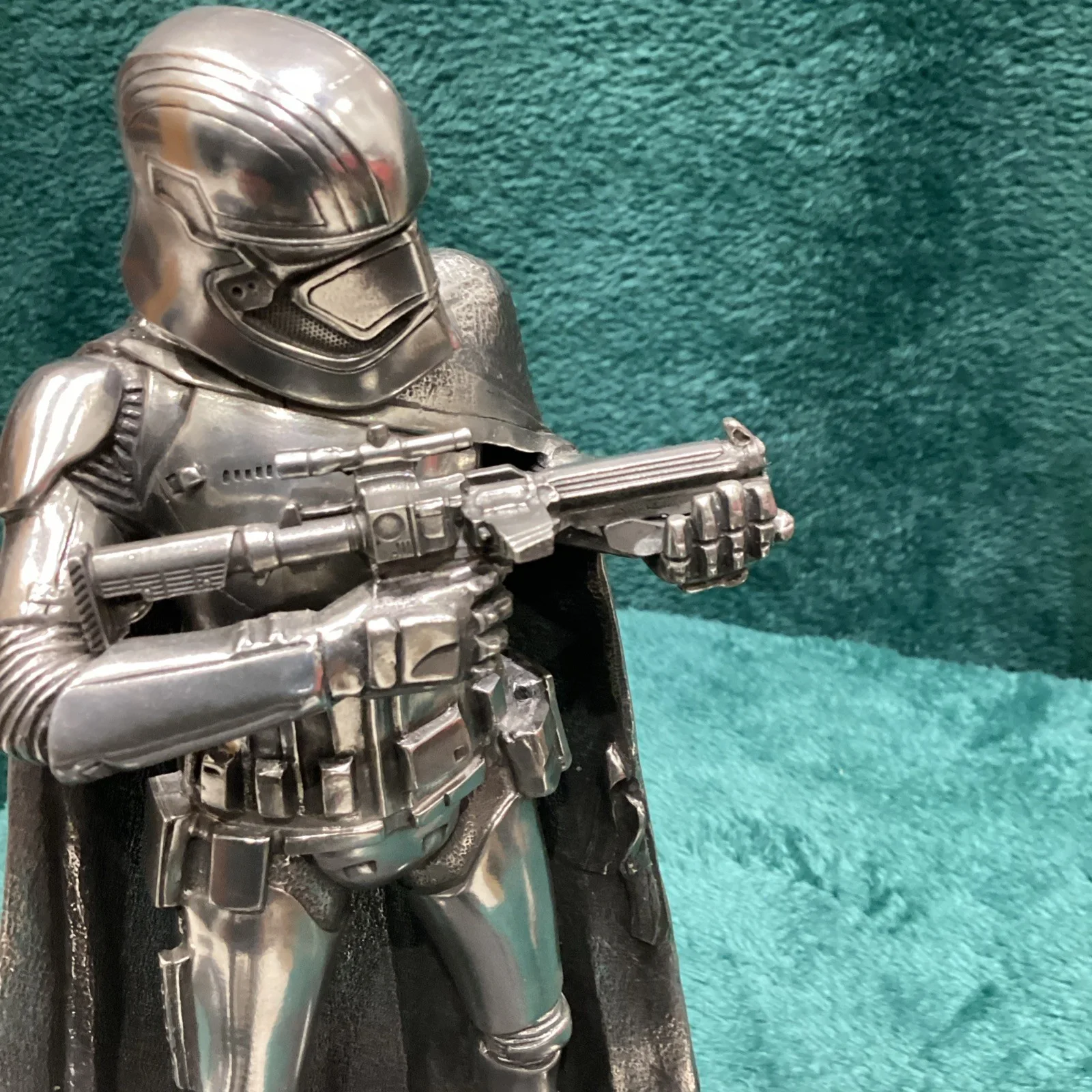 Royal Selangor Star Wars Captain Phasma Limited Edition Figurine, image 5