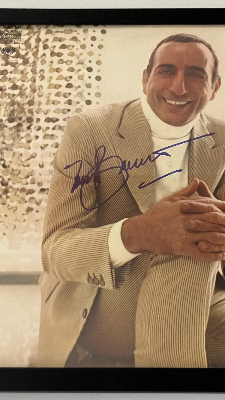 TONY BENNETT SIGNED/AUTOGRAPHED FRAMED ALBUM JACKET/VINYL WITH COA, image 2