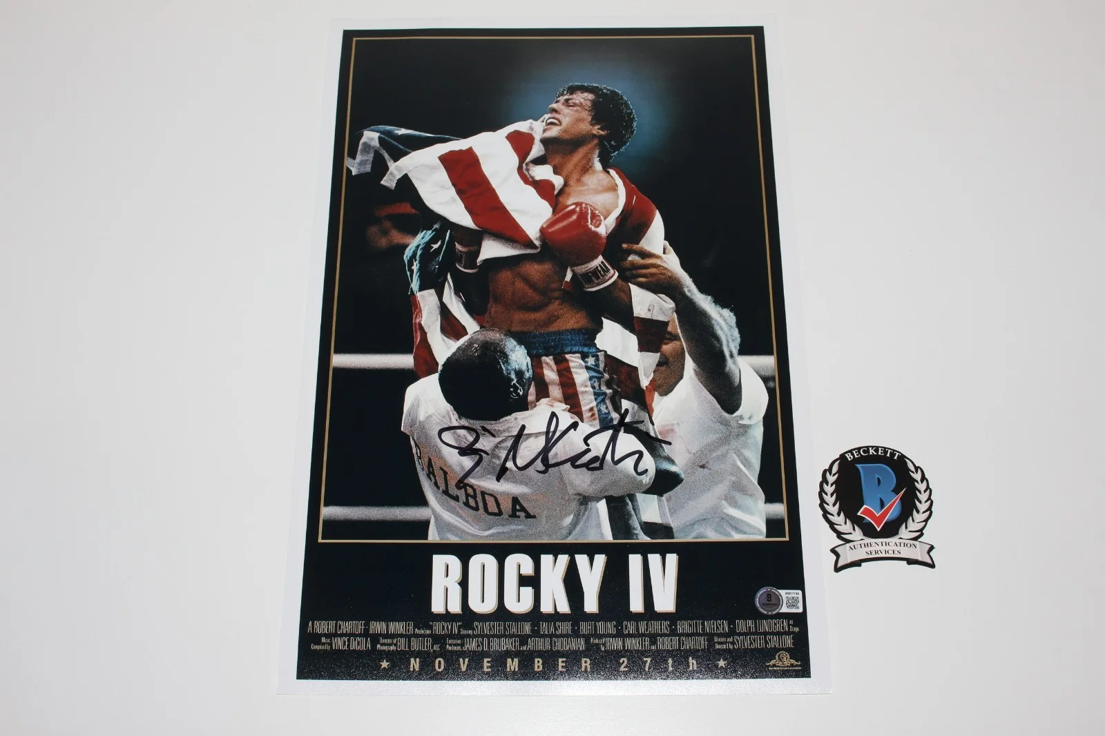 COMPOSER BILL CONTI SIGNED 'ROCKY IV' 12x18 MOVIE POSTER BECKETT COA 4 MUSIC BAS, изображение 3