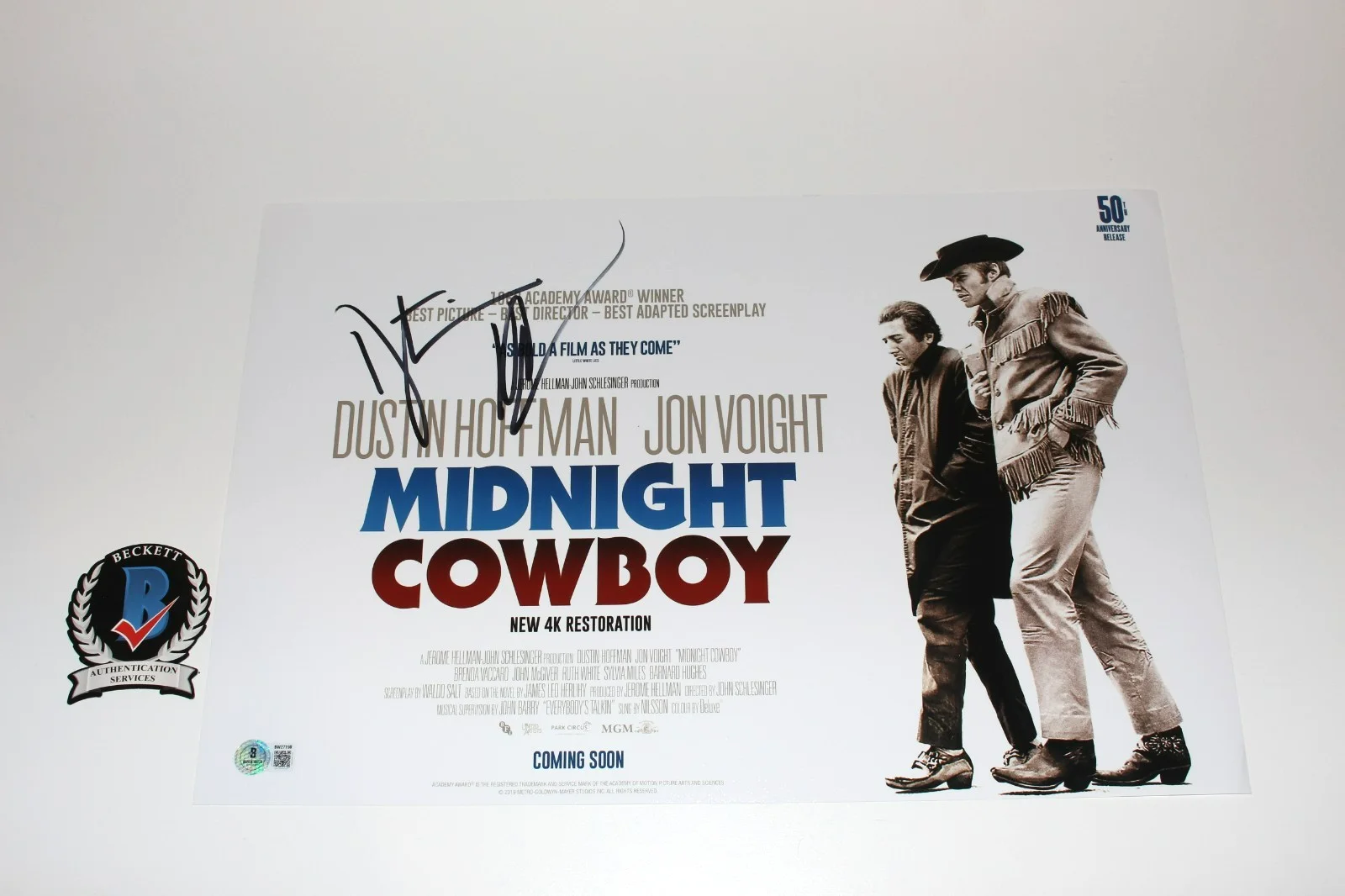 DUSTIN HOFFMAN SIGNED 'MIDNIGHT COWBOY' 12x18 MOVIE POSTER BECKETT COA 50TH ANN, изображение 2
