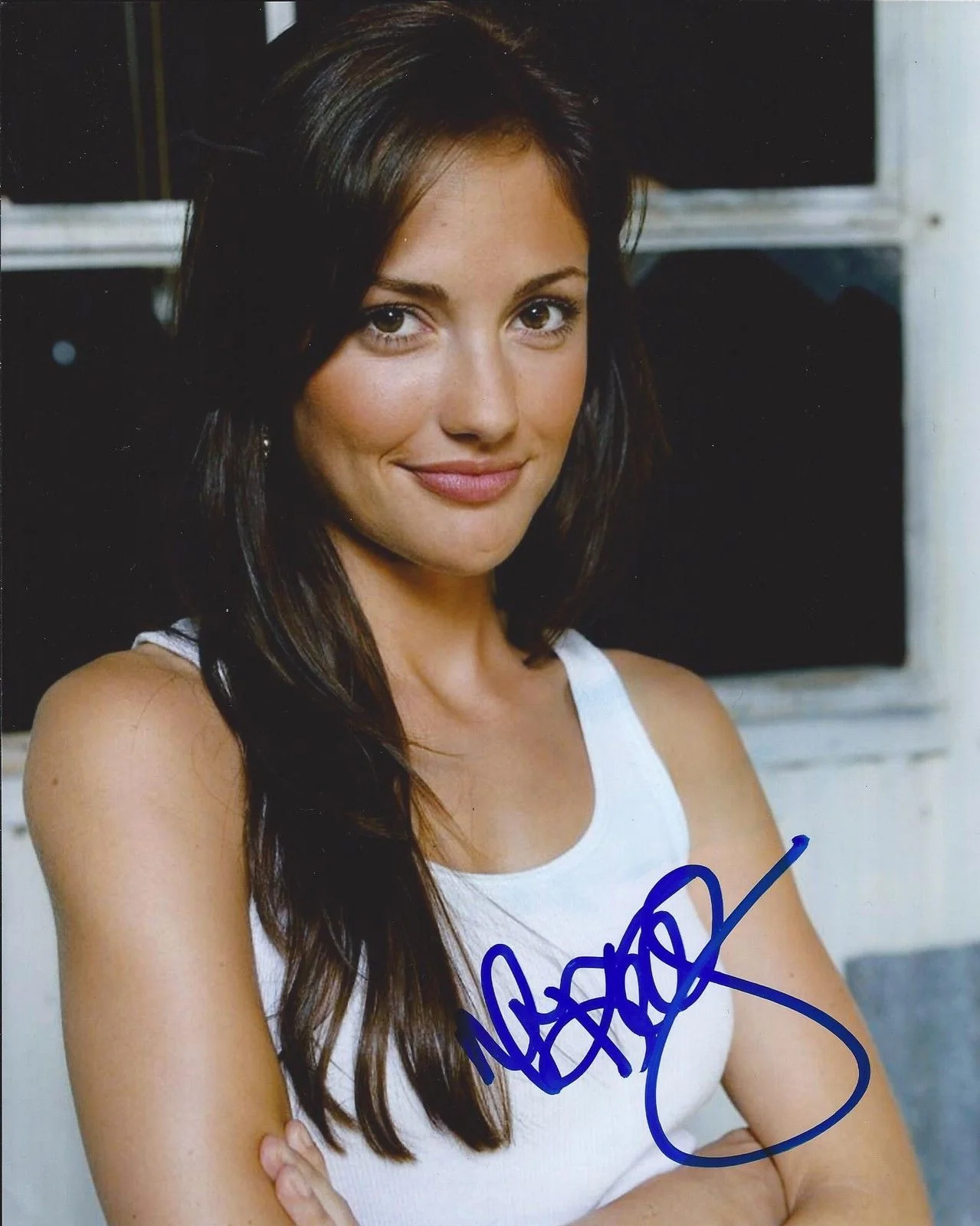 Minka Kelly — Minka Kelly signed 8x10 photo - The Roommate, Friday Night Lights