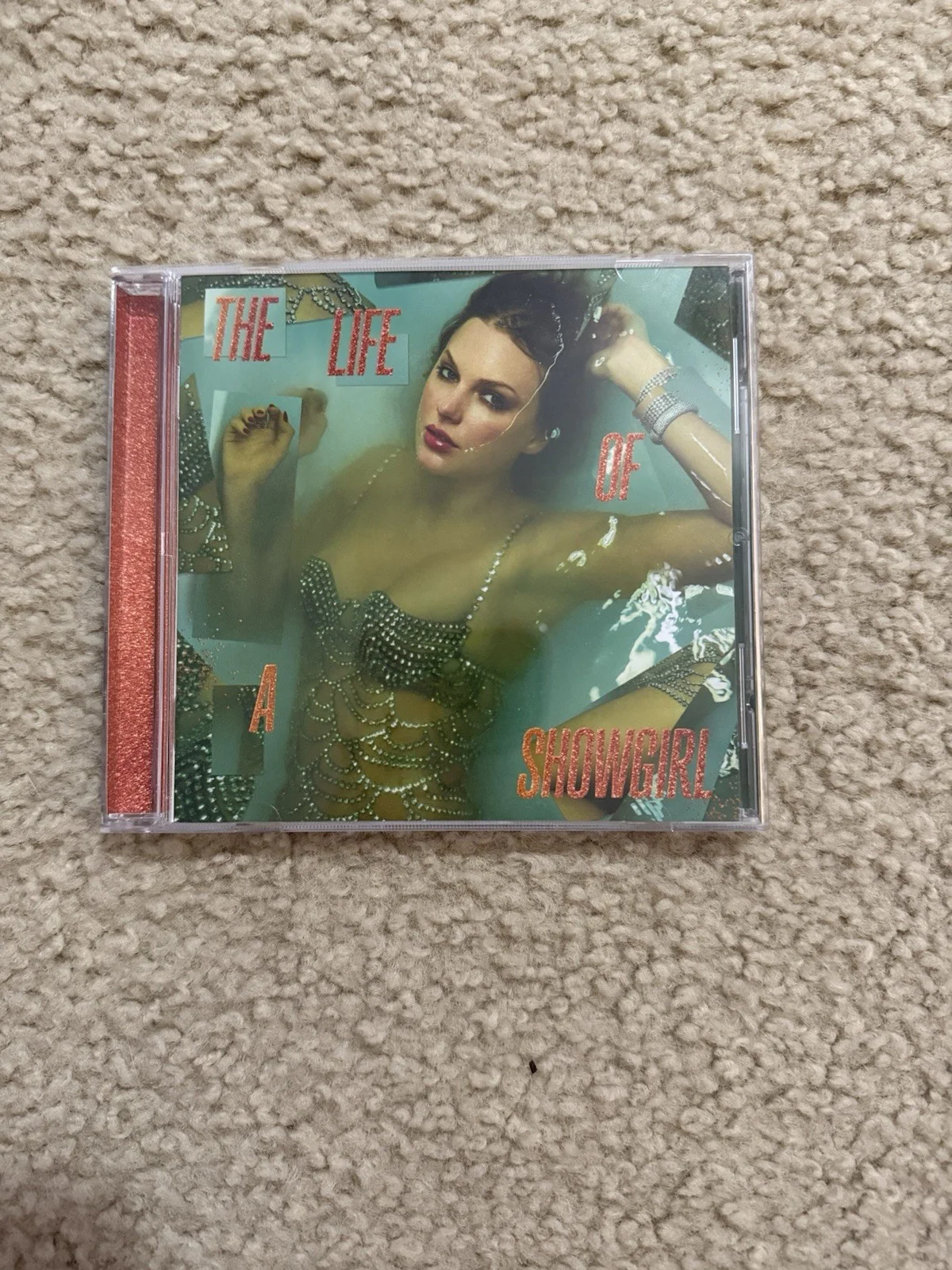 Taylor Swift the Life of a Showgirl Signed CD with Heart, изображение 3