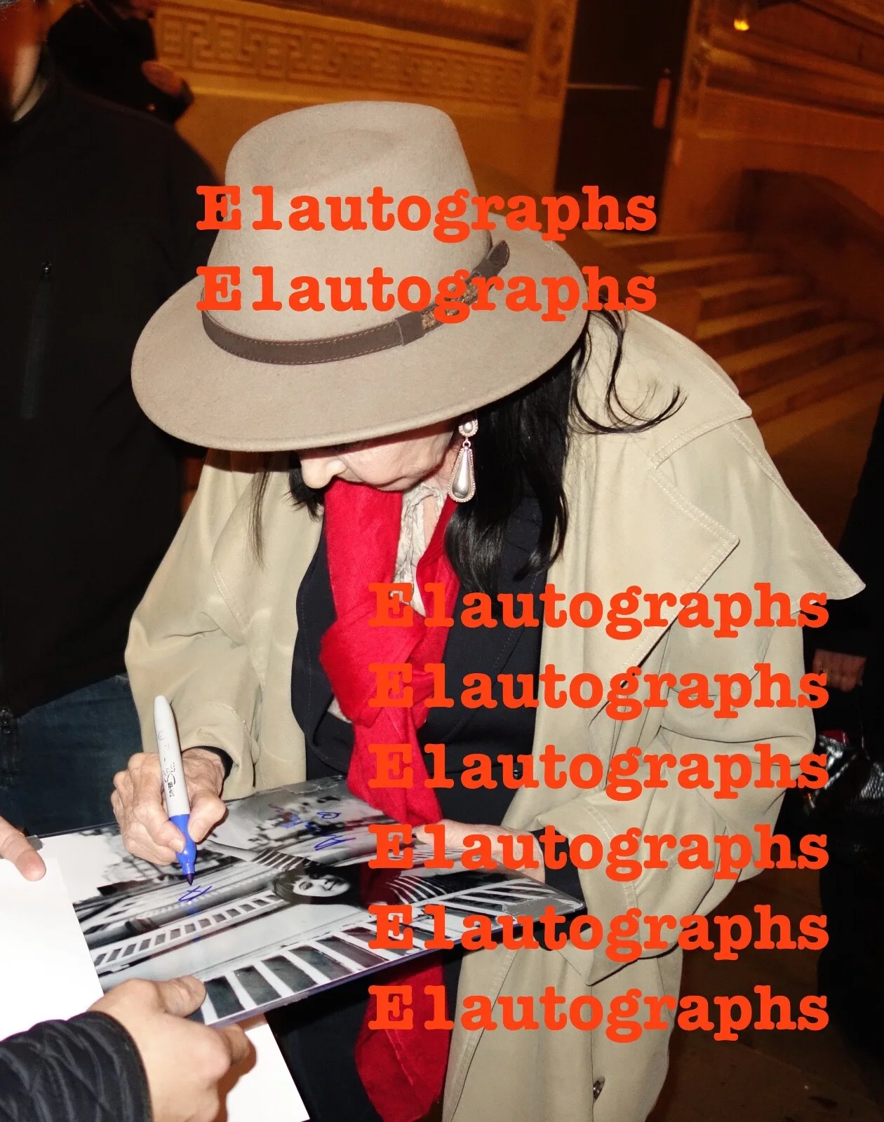 Anna Karina — Anna Karina Signed 8x10 Photo IP Exact Photo Proof. Godard' Band of Outsiders, изображение 3