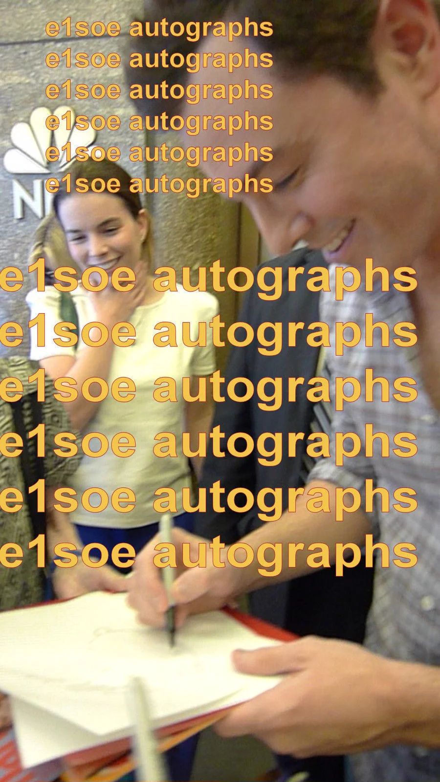 Seth MacFarlane — Seth MacFarlane signed Sketch Stewie Griffin Family Guy 8x10 Photo - Exact Proof, image 2