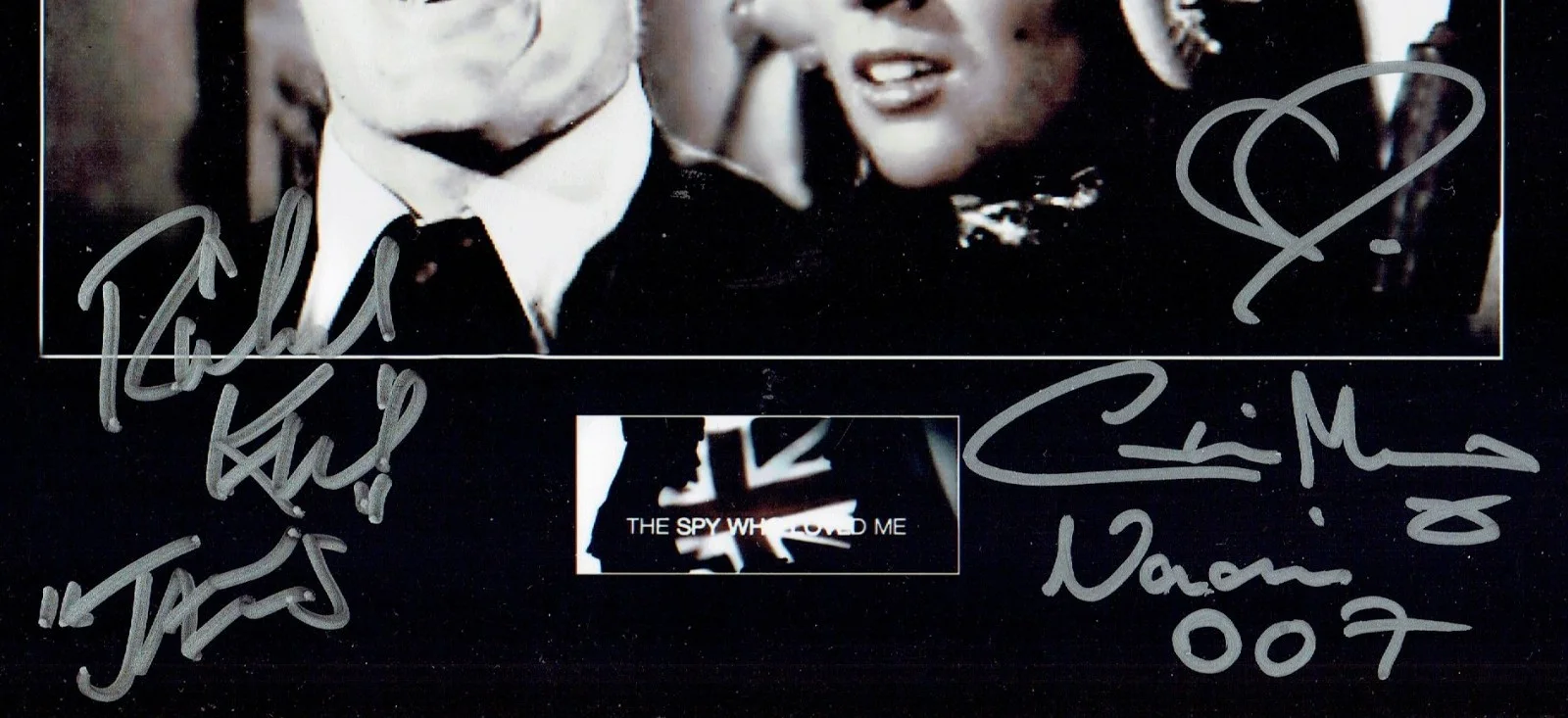 CAROLINE MUNRO, RICHARD KIEL — CAROLINE MUNRO & RICHARD KIEL HAND SIGNED PHOTO - THE SPY WHO LOVED ME 10X8, изображение 2