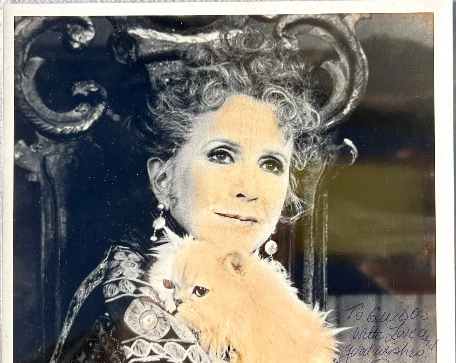 Julie Harris — JULIE HARRIS Hand Signed Autograph on Lauren Bacall Photo - Guido's Restaurant, изображение 2