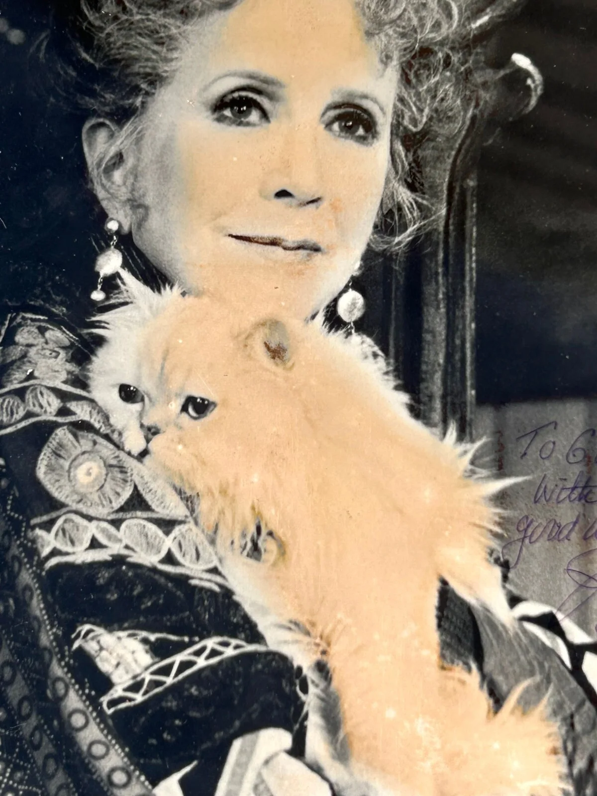 Julie Harris — JULIE HARRIS Hand Signed Autograph on Lauren Bacall Photo - Guido's Restaurant, изображение 5