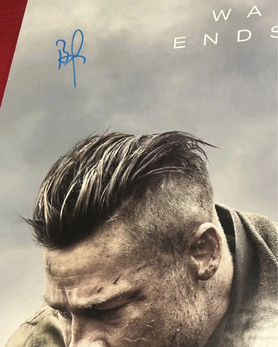 Brad Pitt — Fury Original Theatrical Poster 27X40 Signed by Brad Pitt, изображение 2
