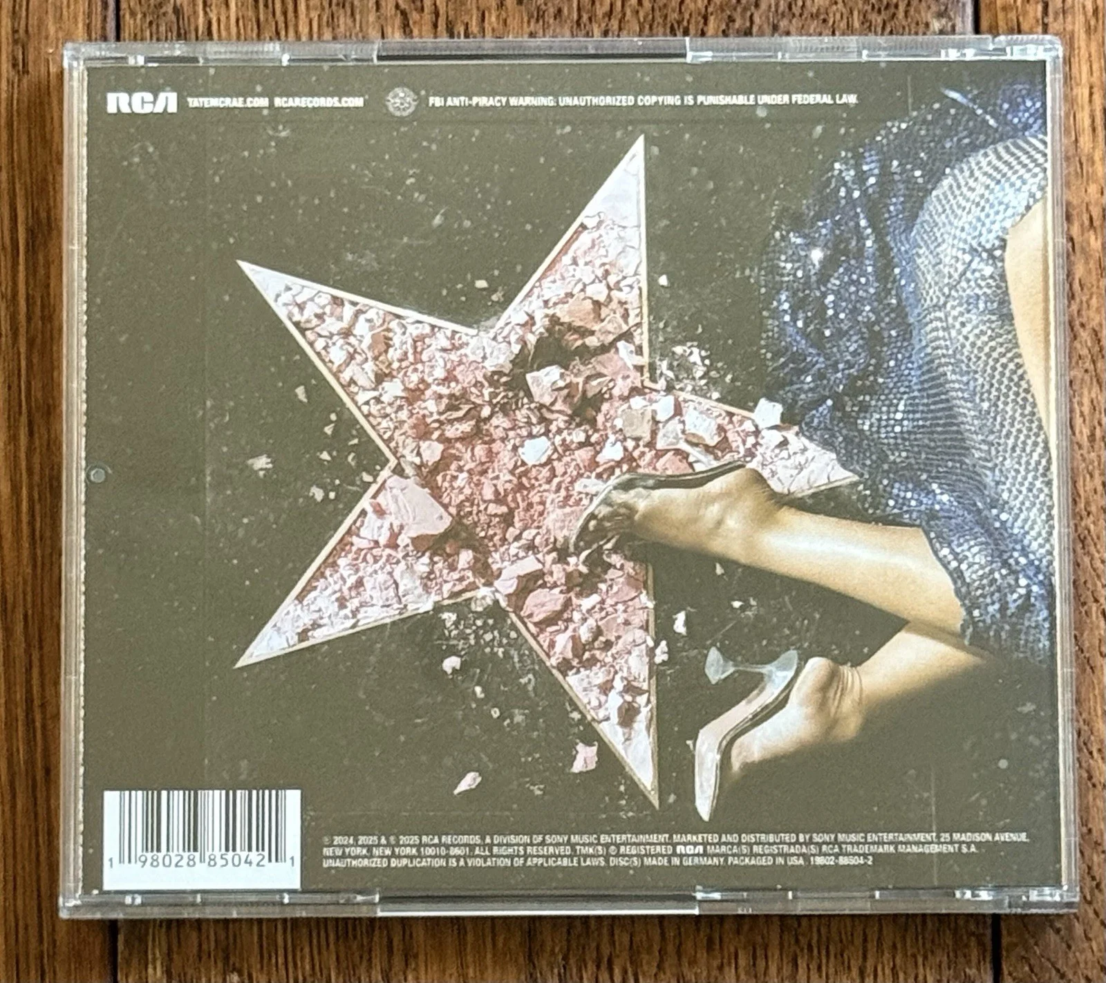 TATE MCRAE SO CLOSE TO WHAT SIGNED CD - IN HAND Sold Out AUTOGRAPHED, изображение 3