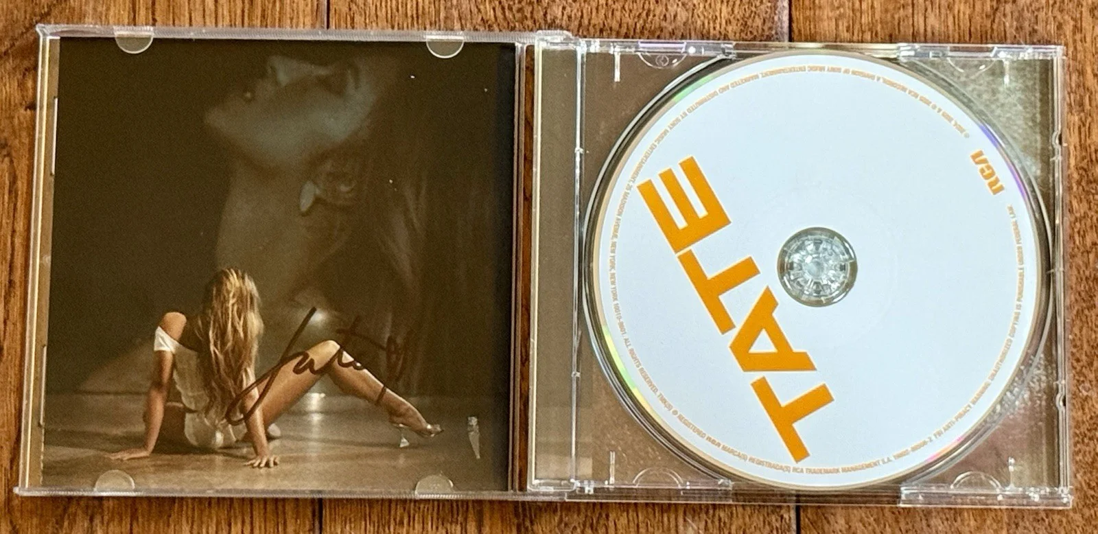TATE MCRAE SO CLOSE TO WHAT SIGNED CD - IN HAND Sold Out AUTOGRAPHED, изображение 4