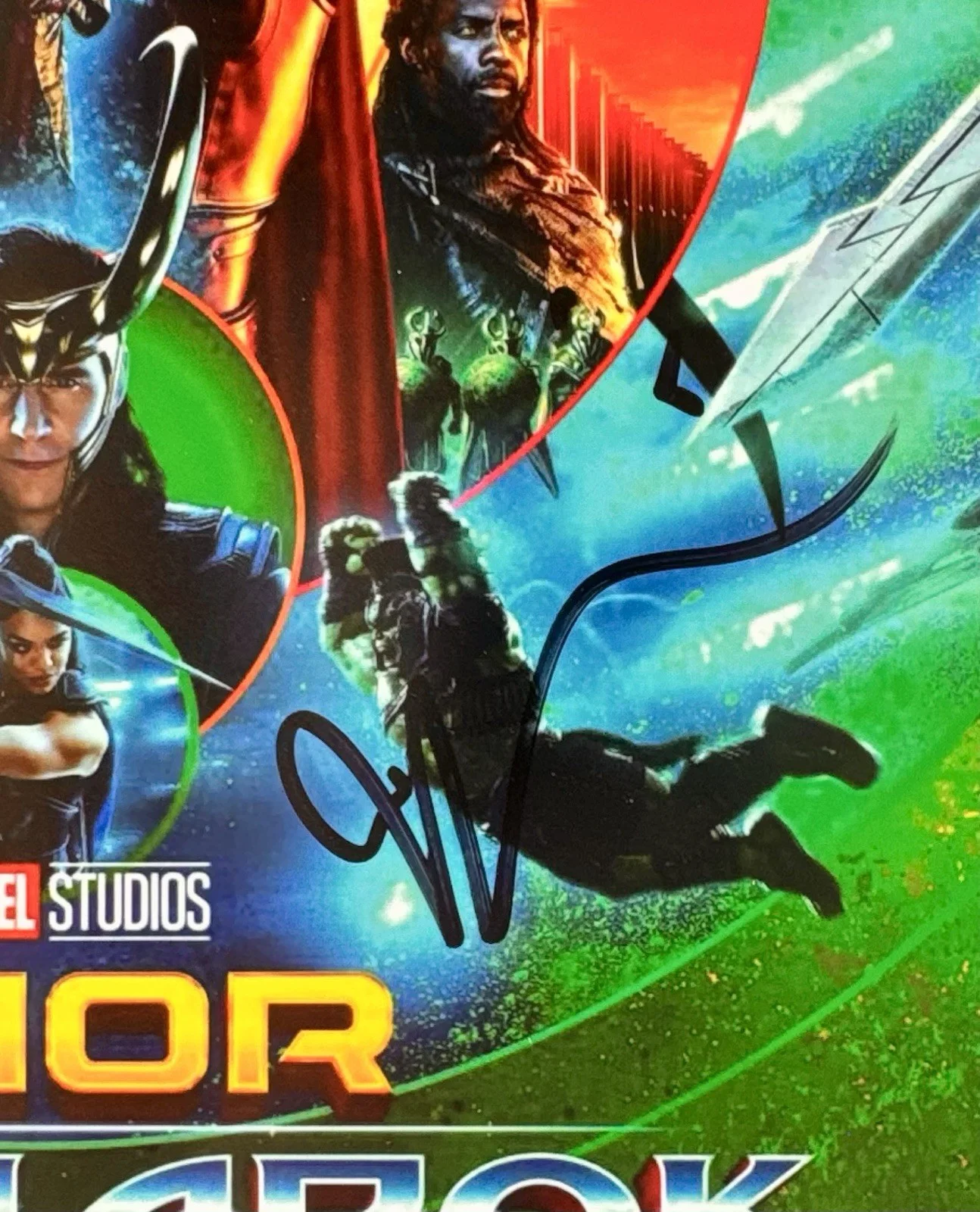 TAIKA WAITITI — TAIKA WAITITI HAND SIGNED AUTOGRAPH 'THOR RAGNAROK' 12X18 MOVIE PHOTO +JSA COA., изображение 4