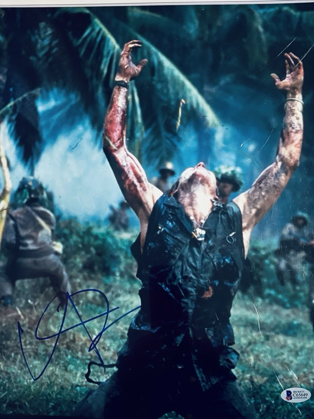 Willem Dafoe Signed 11x14 Beckett, image 3